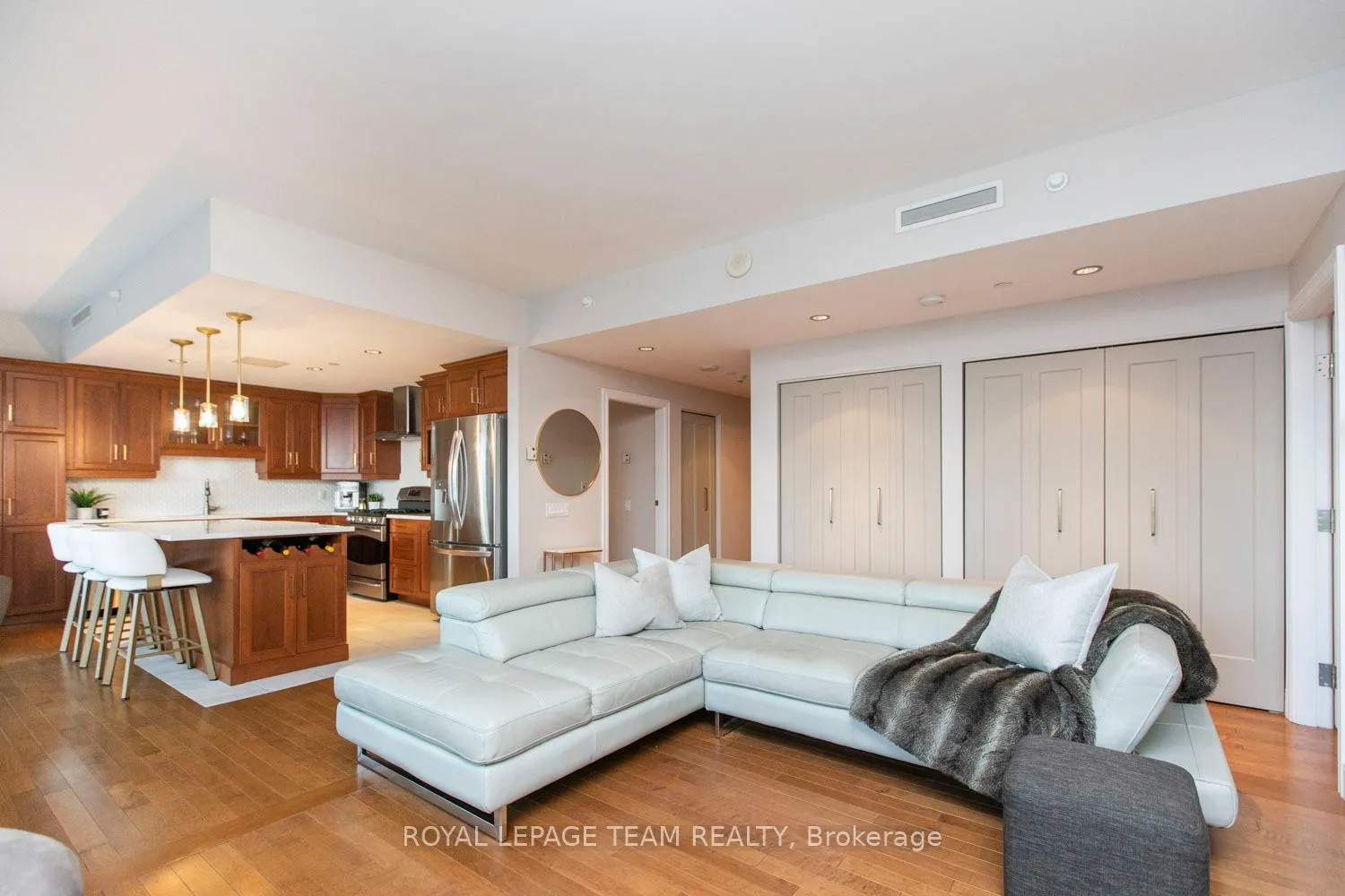 Photo 5 of Unit 1108, 90 George Street, Ottawa, Lower Town/Byward Market — HOMEH