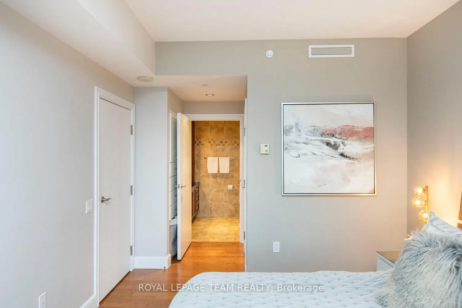 Photo 13 of Unit 1108, 90 George Street, Ottawa, Lower Town/Byward Market — HOMEH