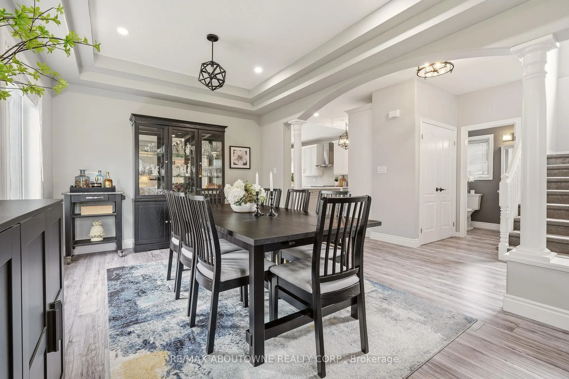 Photo 10 of 34 Pentland Road, Hamilton, Waterdown — HOMEH