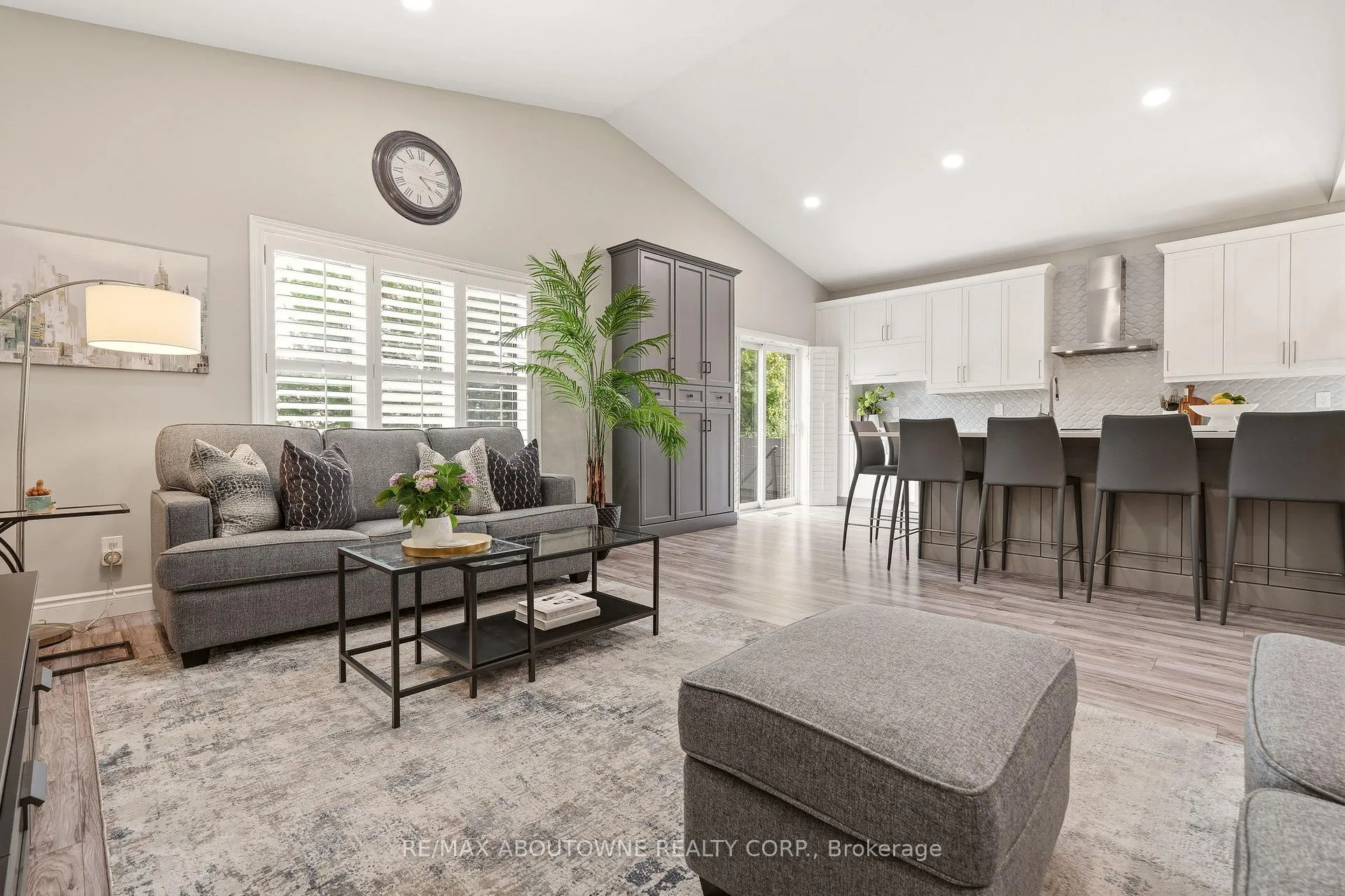 Photo 19 of 34 Pentland Road, Hamilton, Waterdown — HOMEH