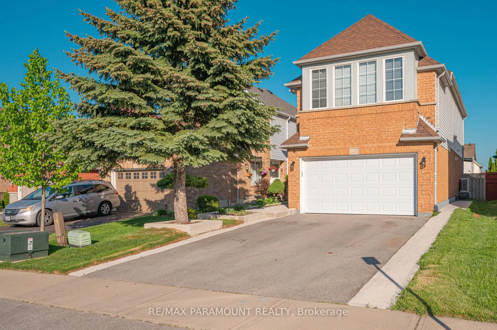 Photo 2 of 3 Squirreltail Way, Brampton, Sandringham-Wellington — HOMEH