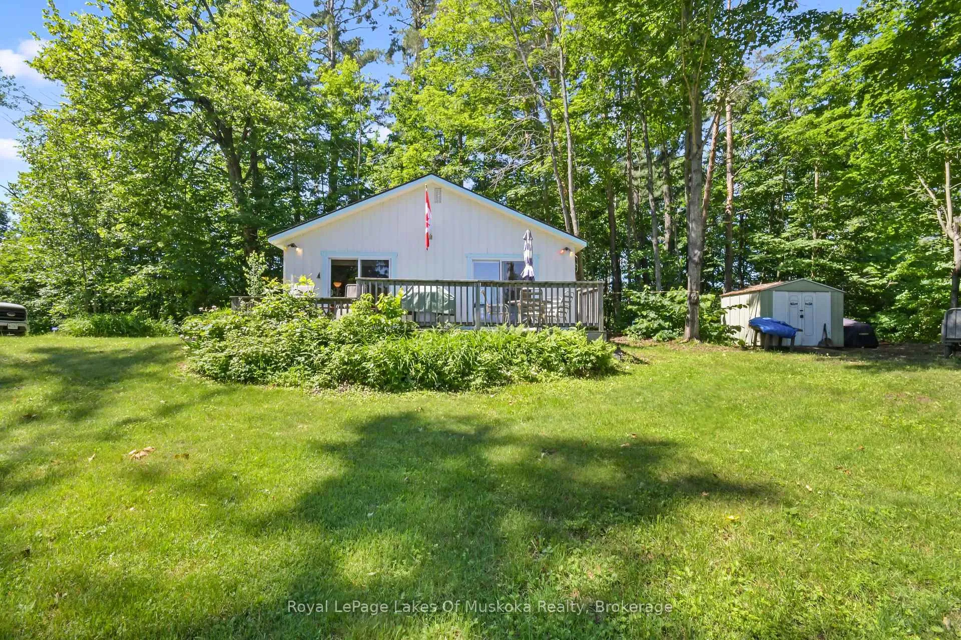 Photo 3 of Unit 2, 180 Two Road, Gravenhurst, Wood (Gravenhurst) — HOMEH