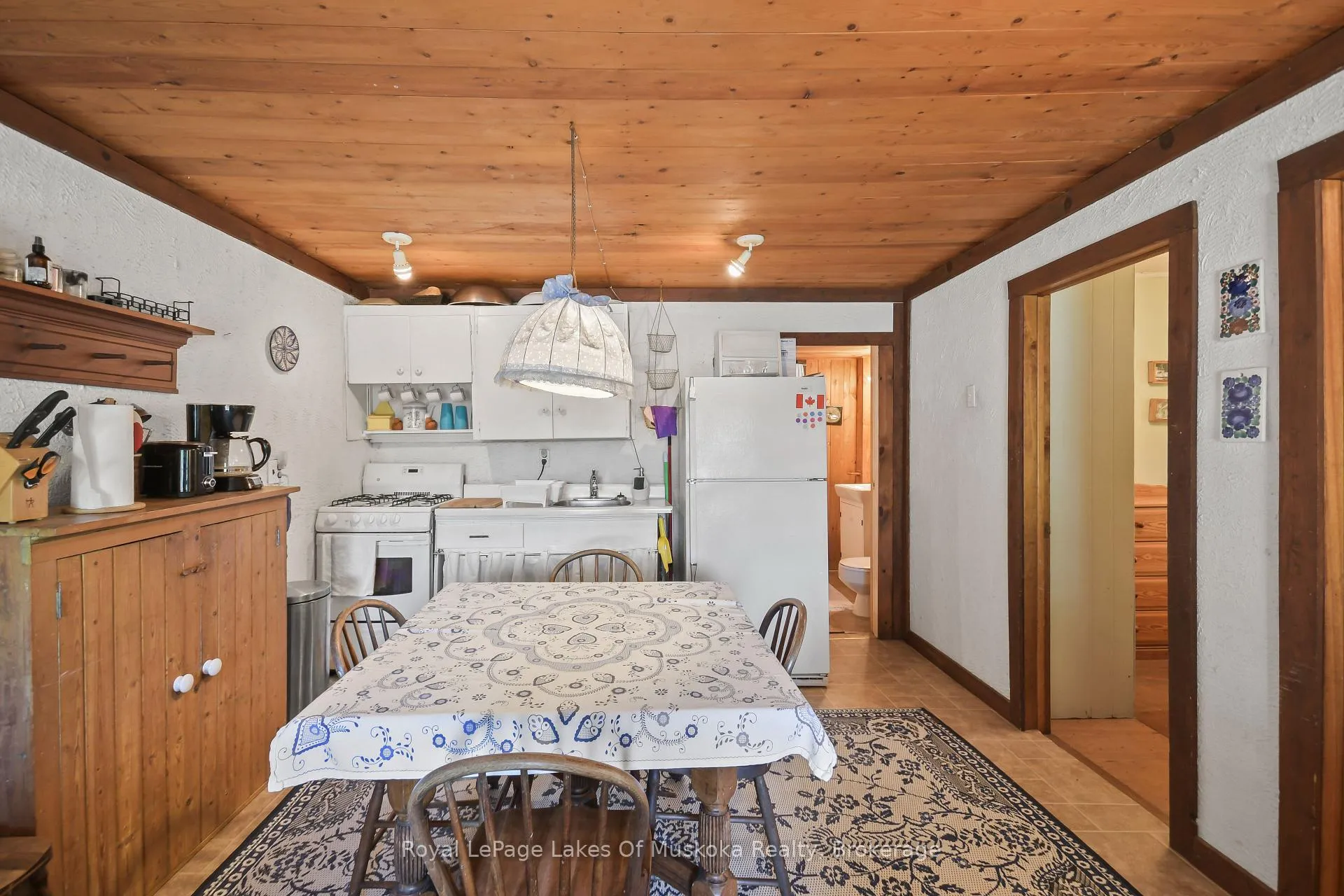 Photo 17 of Unit 2, 180 Two Road, Gravenhurst, Wood (Gravenhurst) — HOMEH