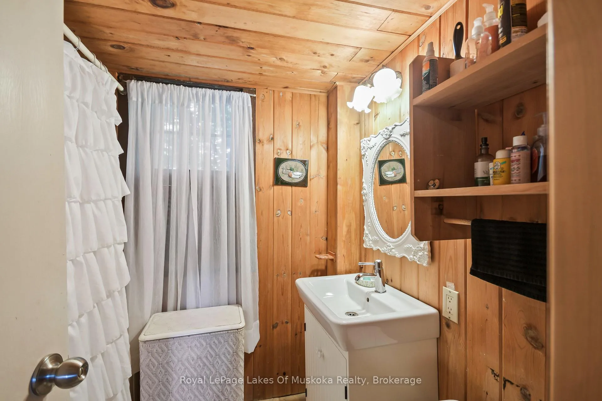 Photo 23 of Unit 2, 180 Two Road, Gravenhurst, Wood (Gravenhurst) — HOMEH