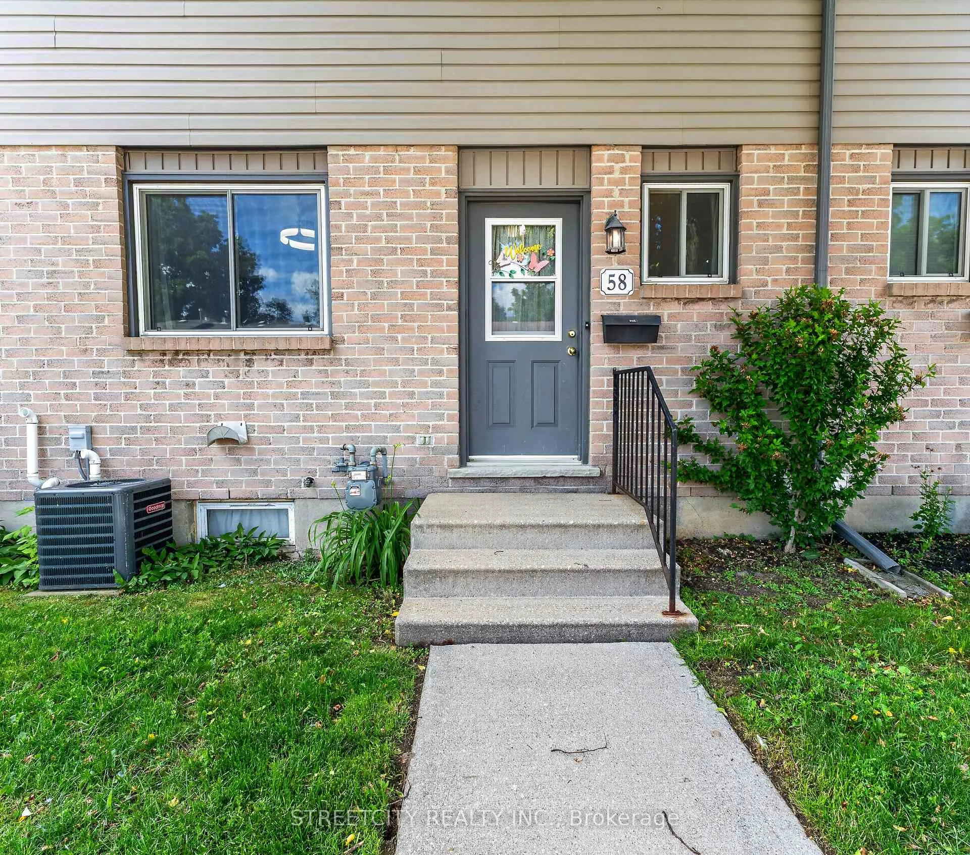 Front of Unit 58, 490 Third Street