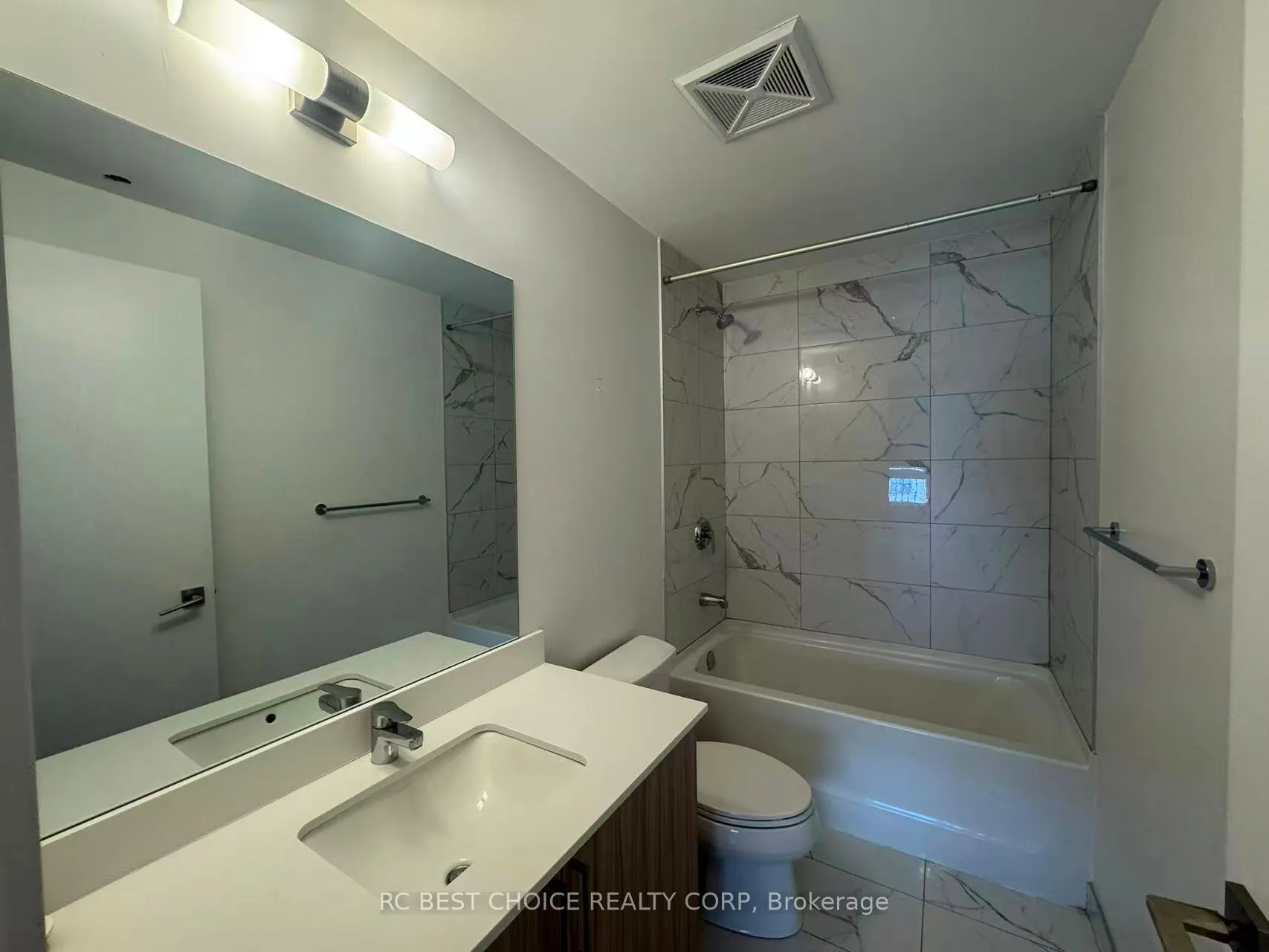 Photo 10 of Unit 820W, 268 Buchanan Drive, Markham, Unionville — HOMEH