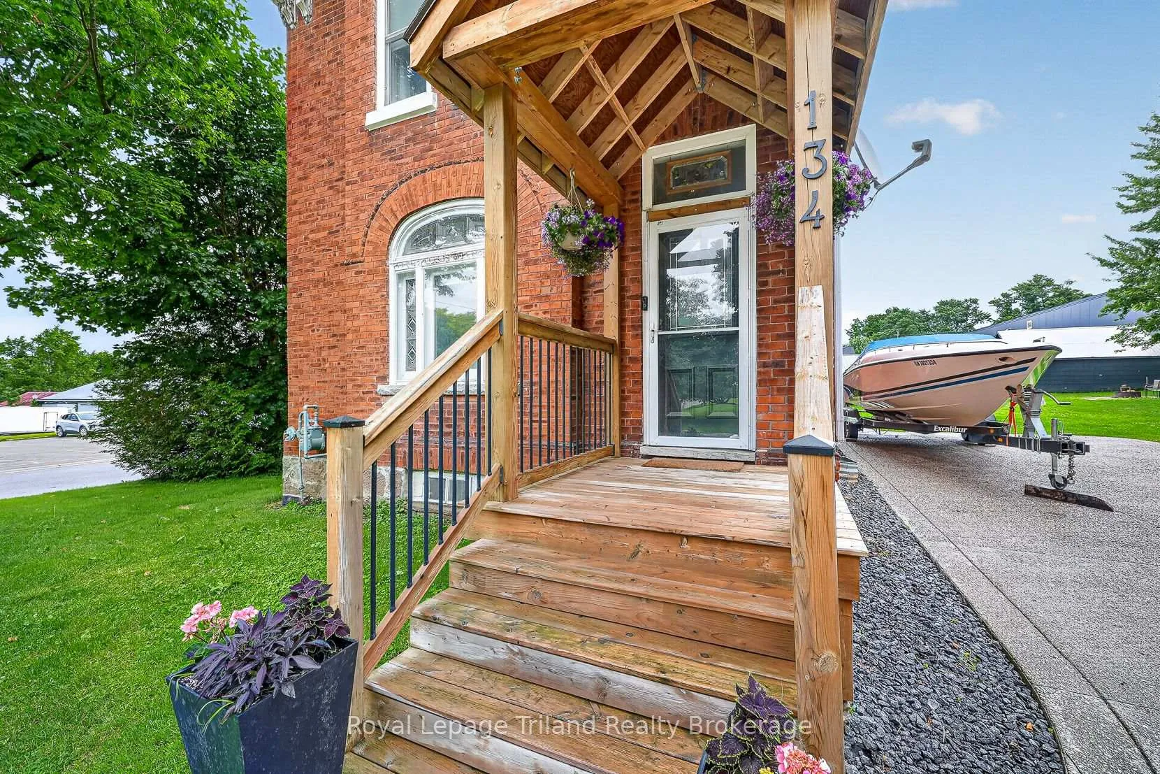 Photo 6 of 134 Elgin Street, Zorra, Embro — HOMEH