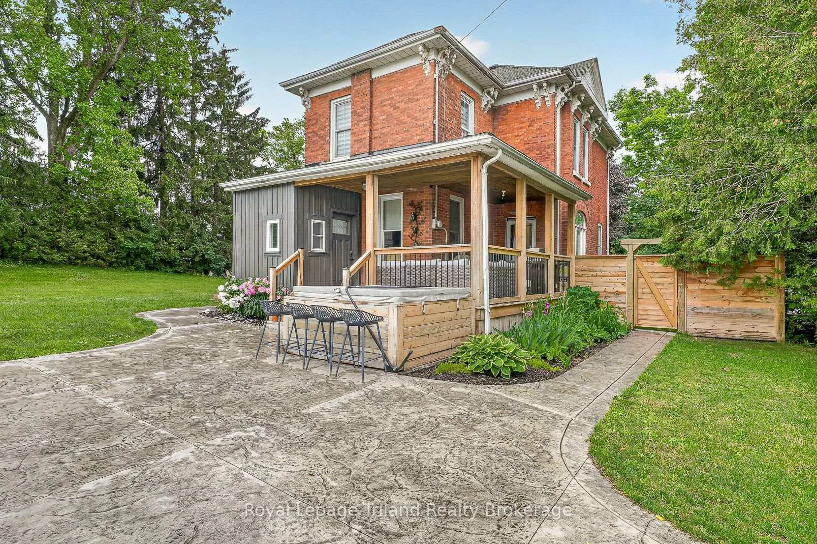 Photo 31 of 134 Elgin Street, Zorra, Embro — HOMEH