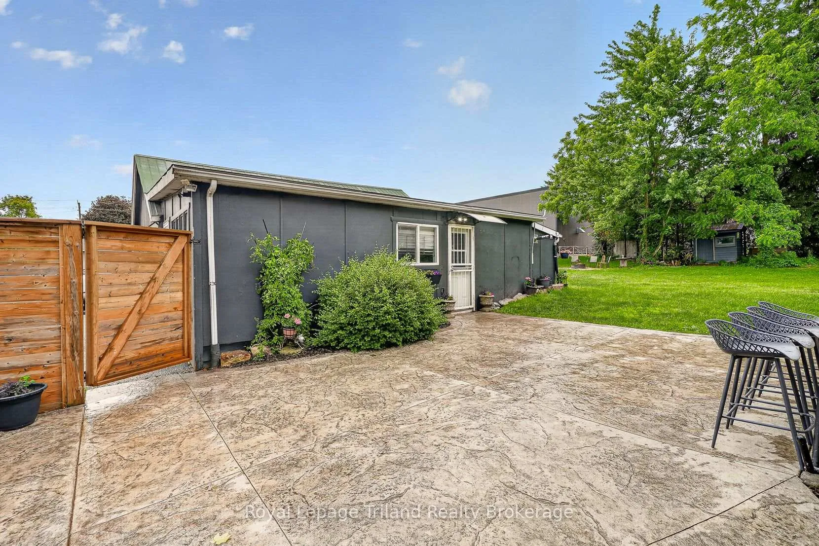 Photo 35 of 134 Elgin Street, Zorra, Embro — HOMEH