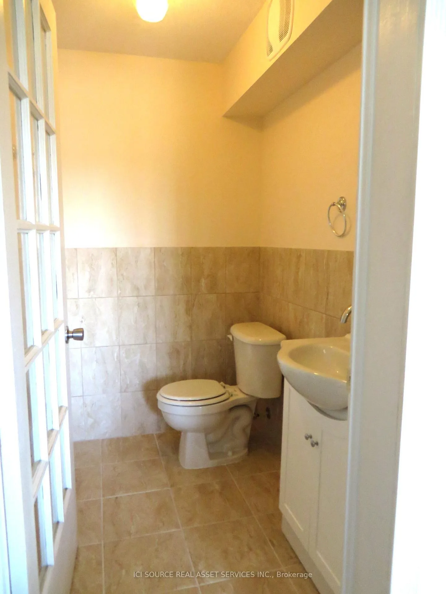 Photo 10 of Unit Main Fl, 172 Humbercrest Boulevard, Toronto, Runnymede-Bloor West Village — HOMEH