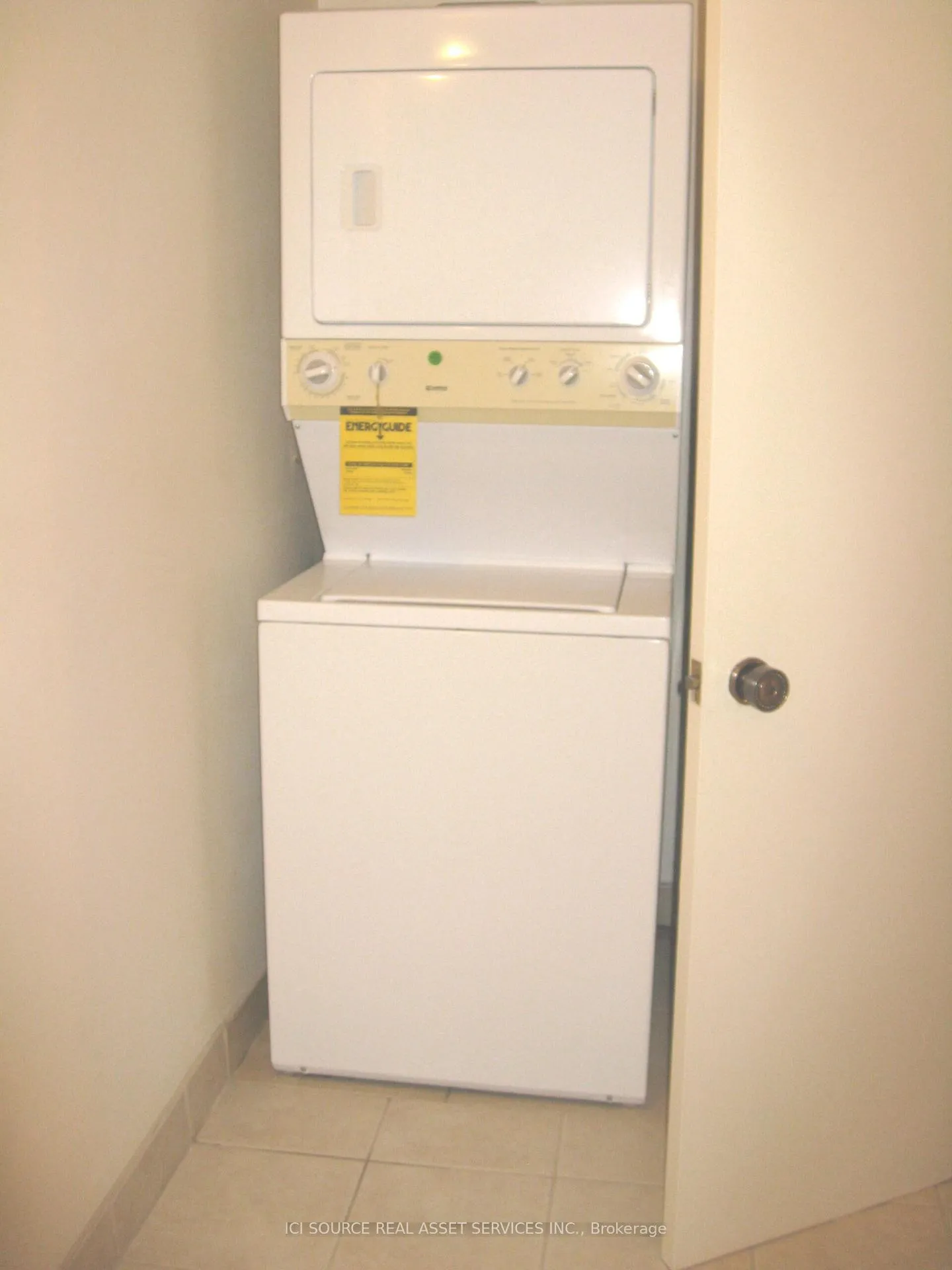 Photo 16 of Unit Main Fl, 172 Humbercrest Boulevard, Toronto, Runnymede-Bloor West Village — HOMEH