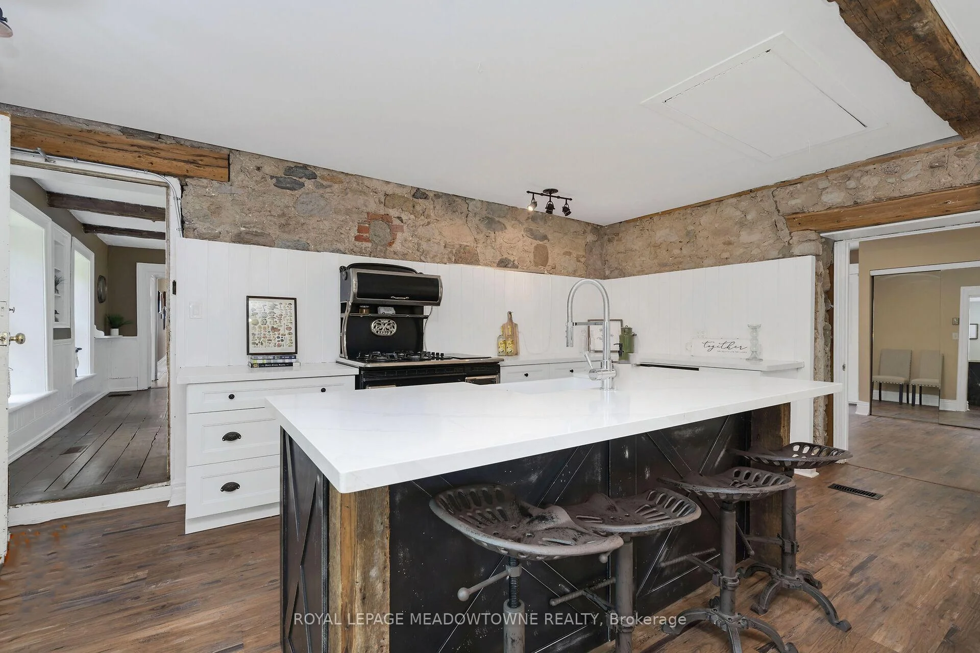 Photo 14 of 5595 25 Side Road, Milton, Rural Nassagaweya — HOMEH