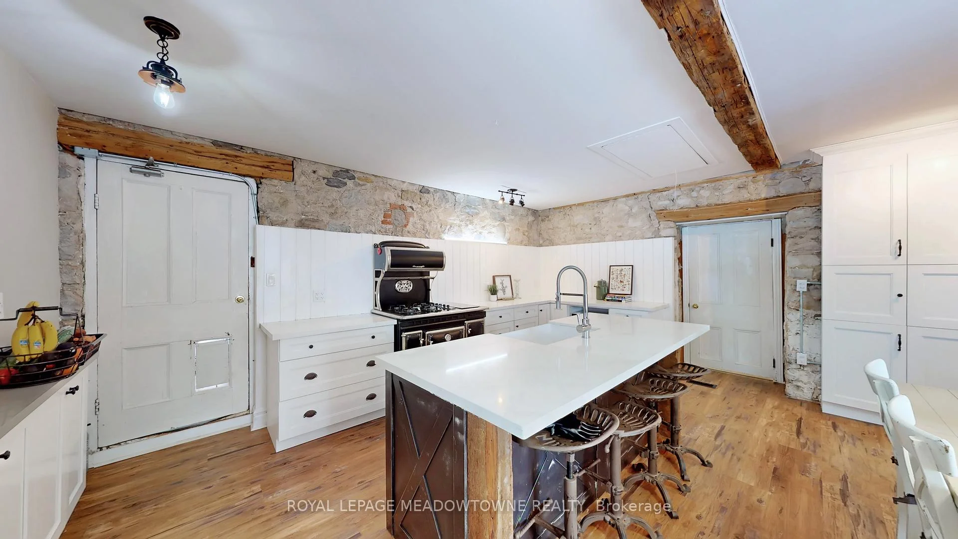 Photo 15 of 5595 25 Side Road, Milton, Rural Nassagaweya — HOMEH
