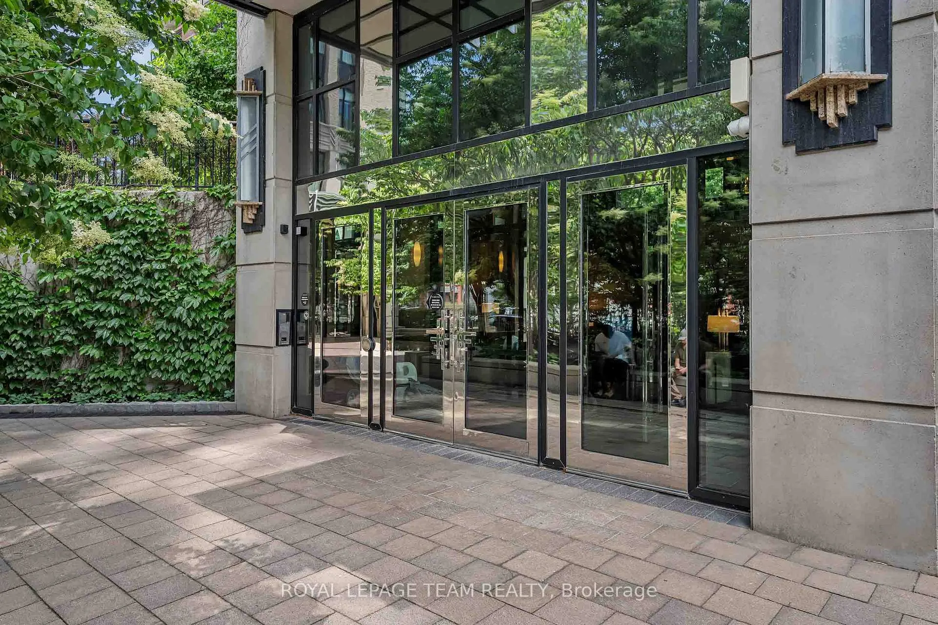 Photo 2 of Unit 507, 245 Kent Street, Ottawa, Ottawa Centre — HOMEH