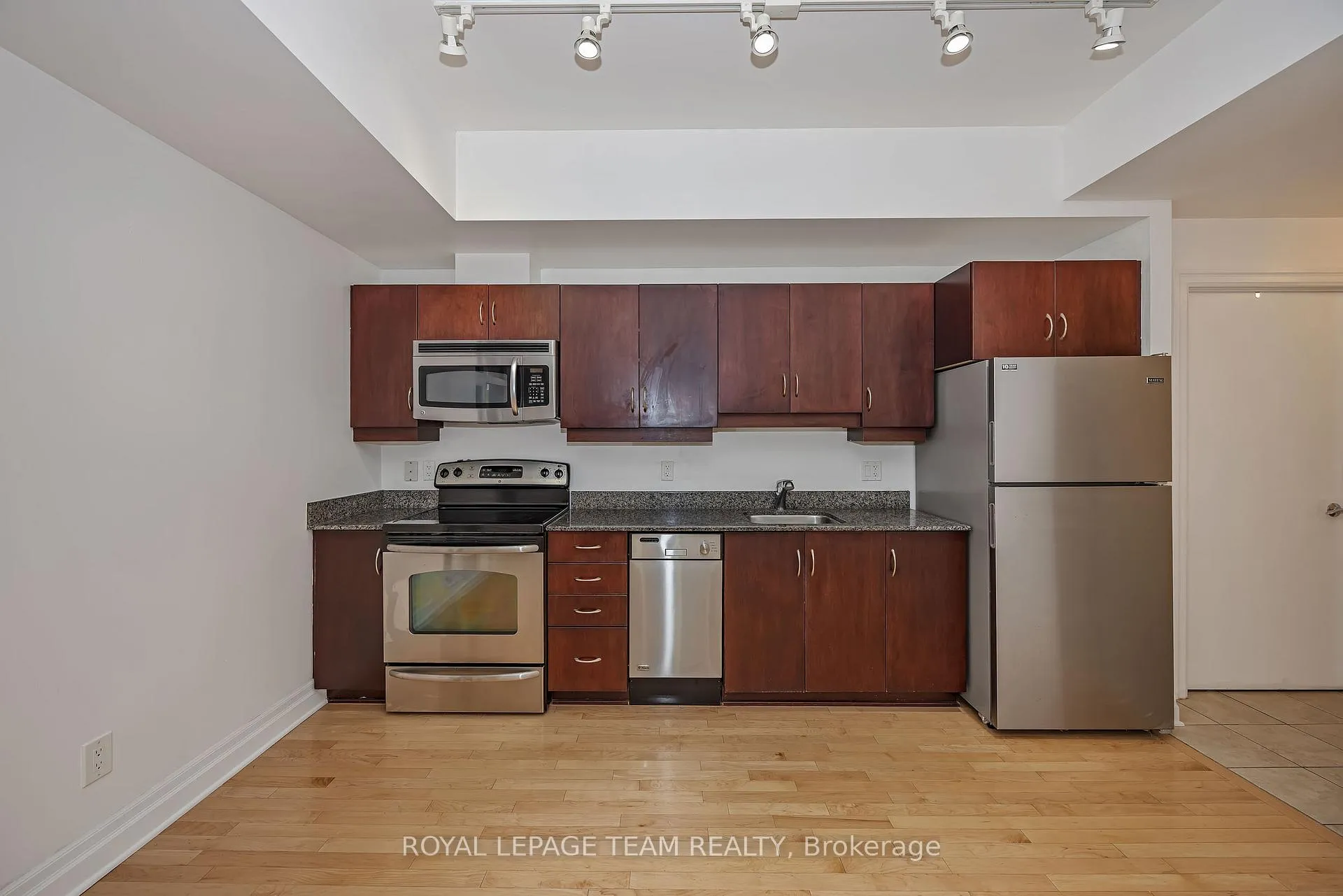Photo 17 of Unit 507, 245 Kent Street, Ottawa, Ottawa Centre — HOMEH