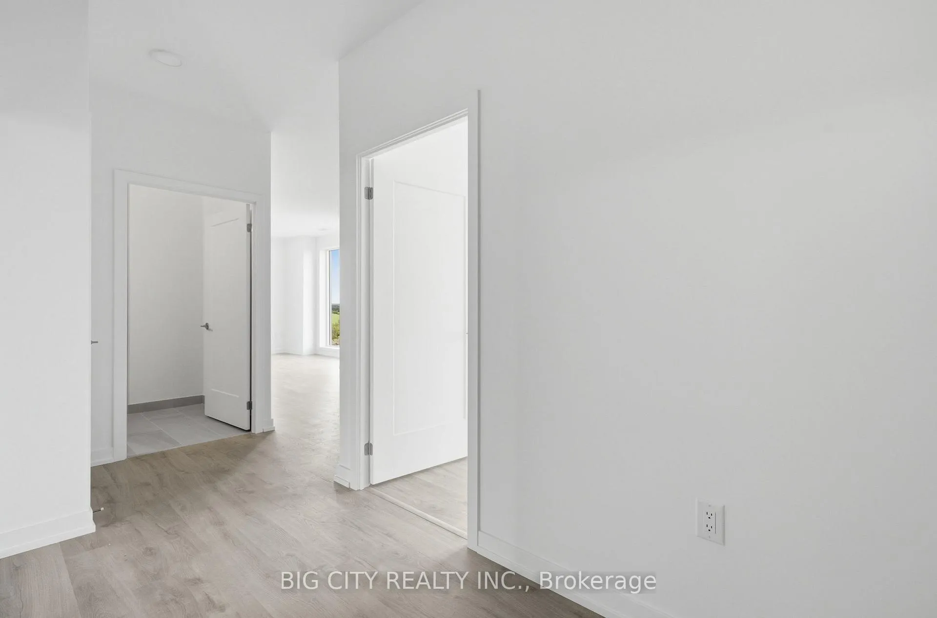 Photo 2 of Unit 2403, 9751 Markham Road, Markham, Greensborough — HOMEH