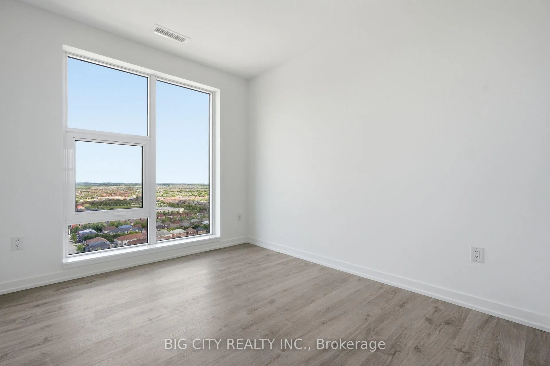 Photo 3 of Unit 2403, 9751 Markham Road, Markham, Greensborough — HOMEH