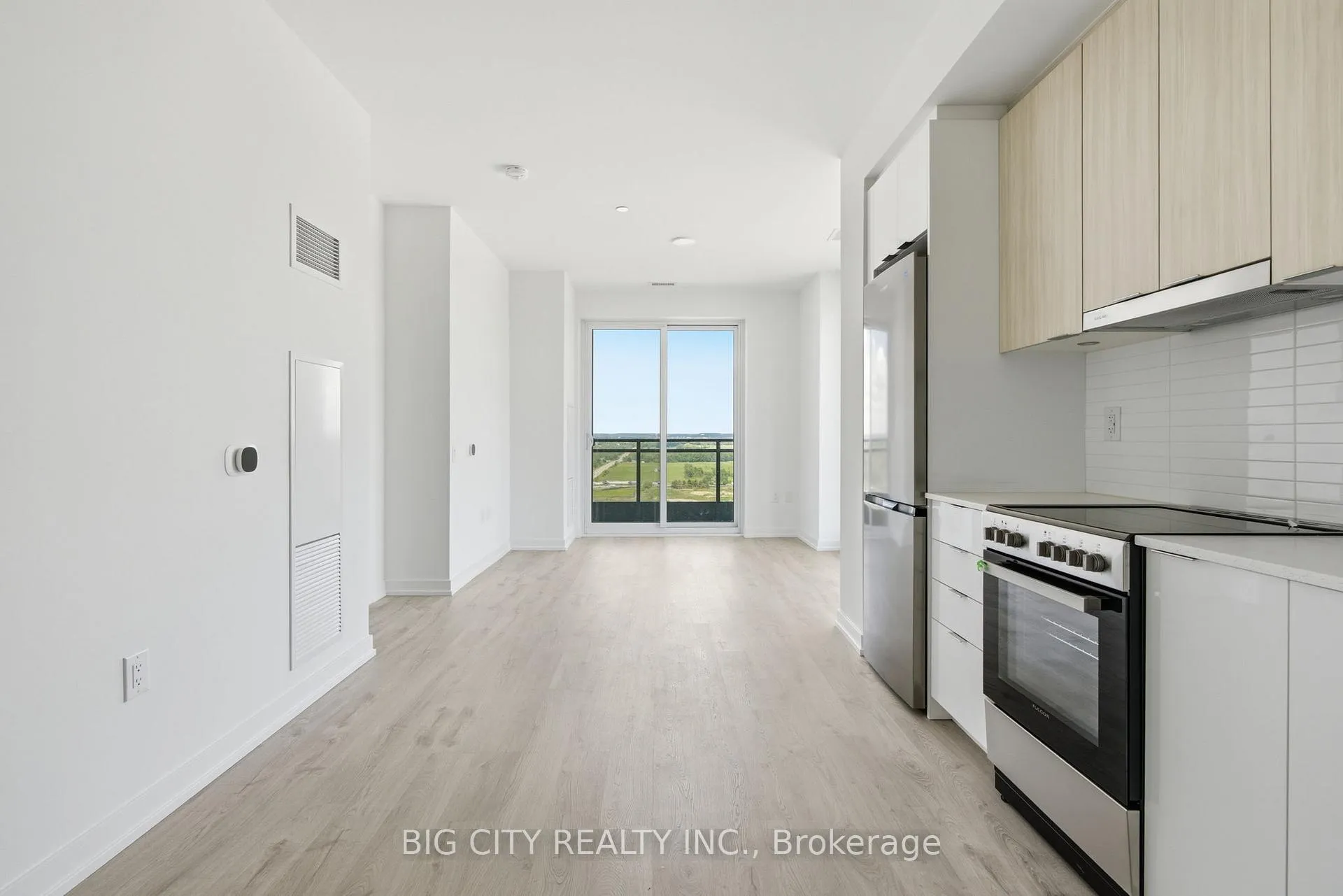 Photo 5 of Unit 2403, 9751 Markham Road, Markham, Greensborough — HOMEH