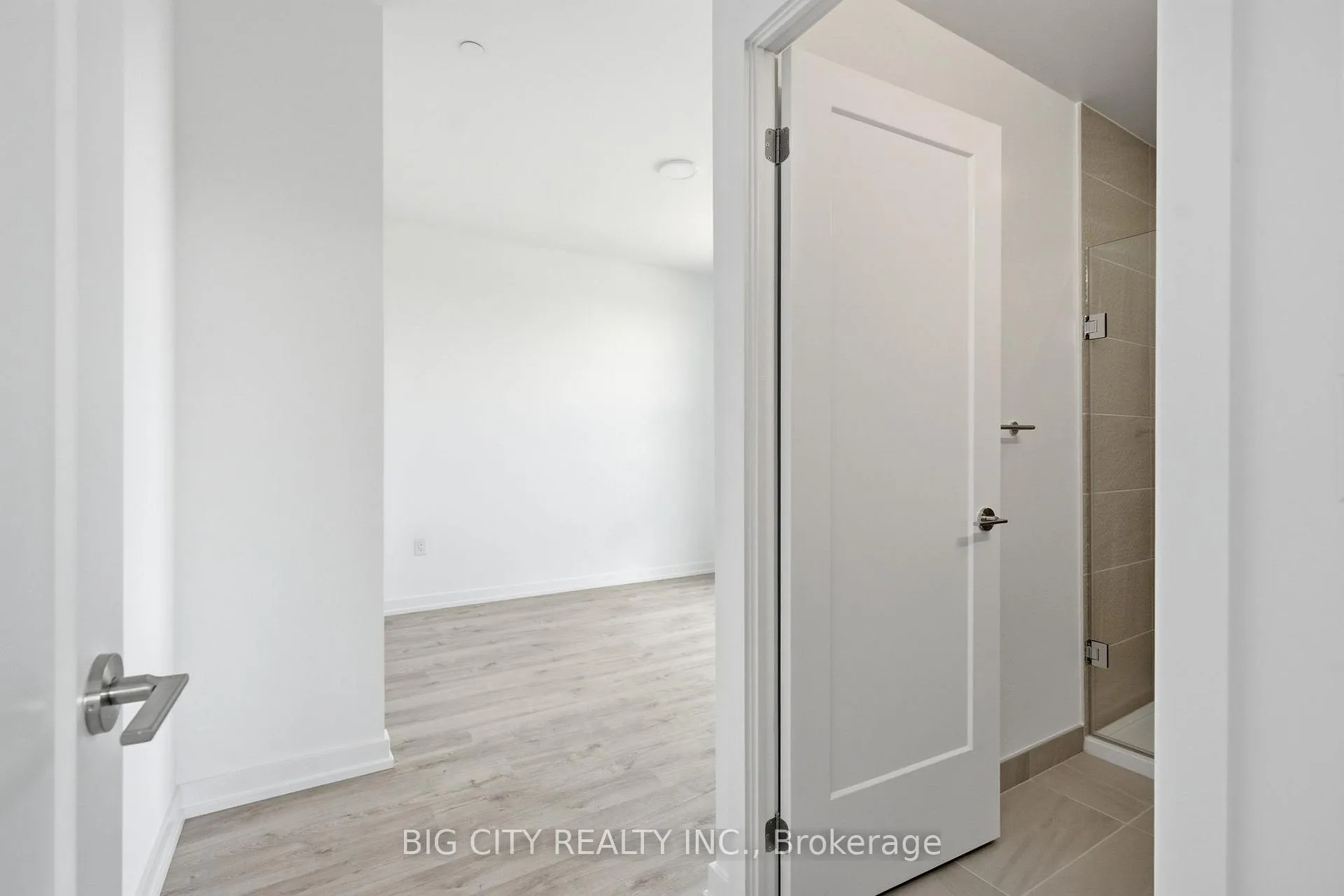 Photo 11 of Unit 2403, 9751 Markham Road, Markham, Greensborough — HOMEH