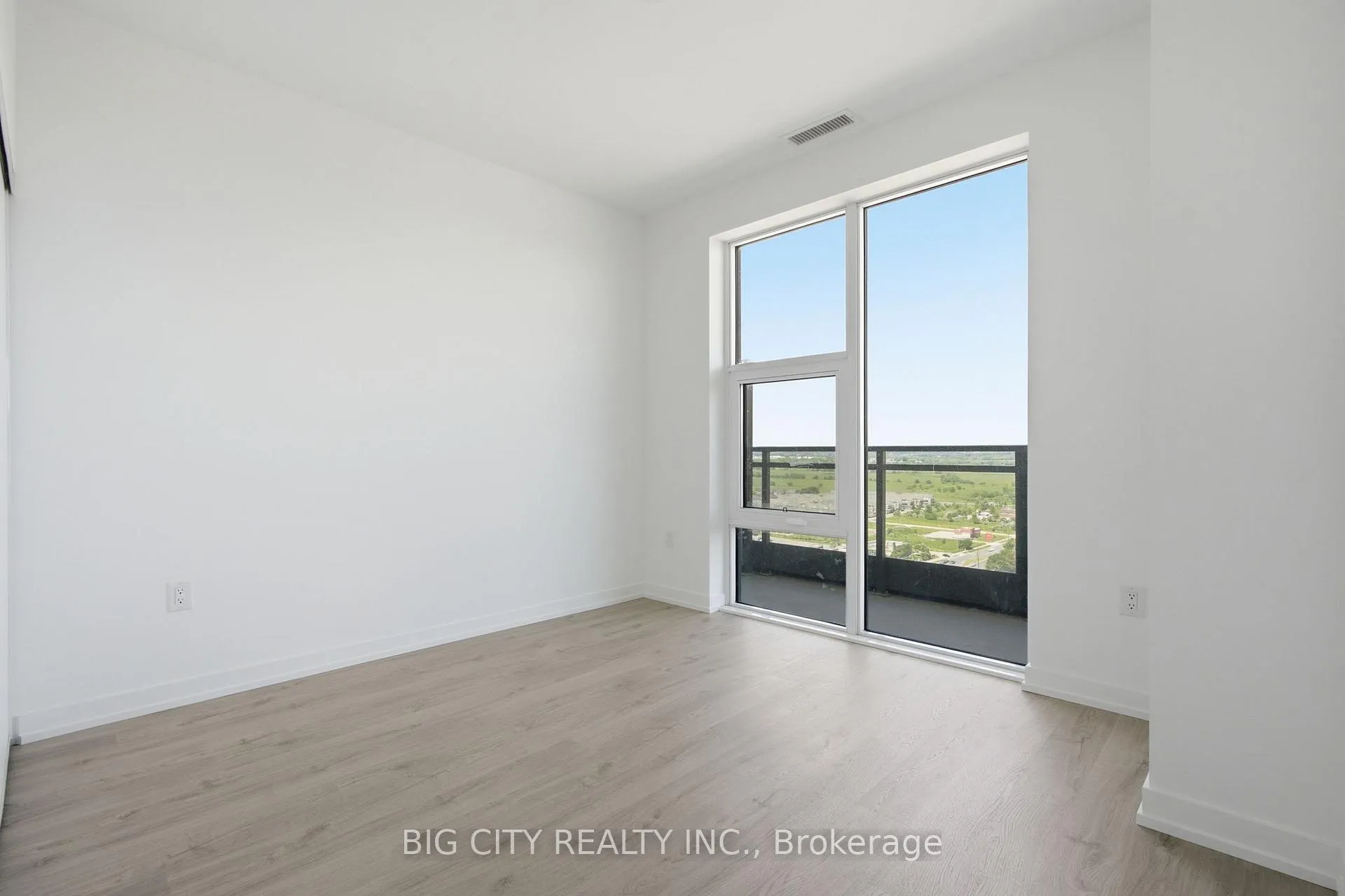 Photo 13 of Unit 2403, 9751 Markham Road, Markham, Greensborough — HOMEH