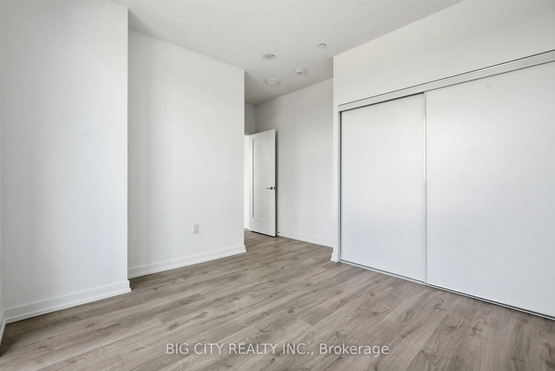 Photo 14 of Unit 2403, 9751 Markham Road, Markham, Greensborough — HOMEH