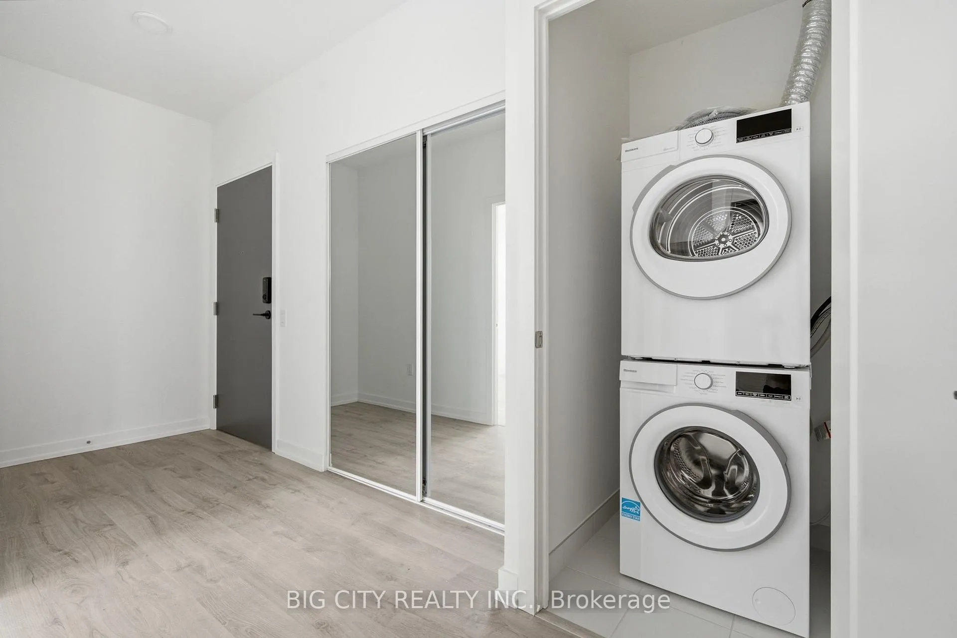 Photo 15 of Unit 2403, 9751 Markham Road, Markham, Greensborough — HOMEH