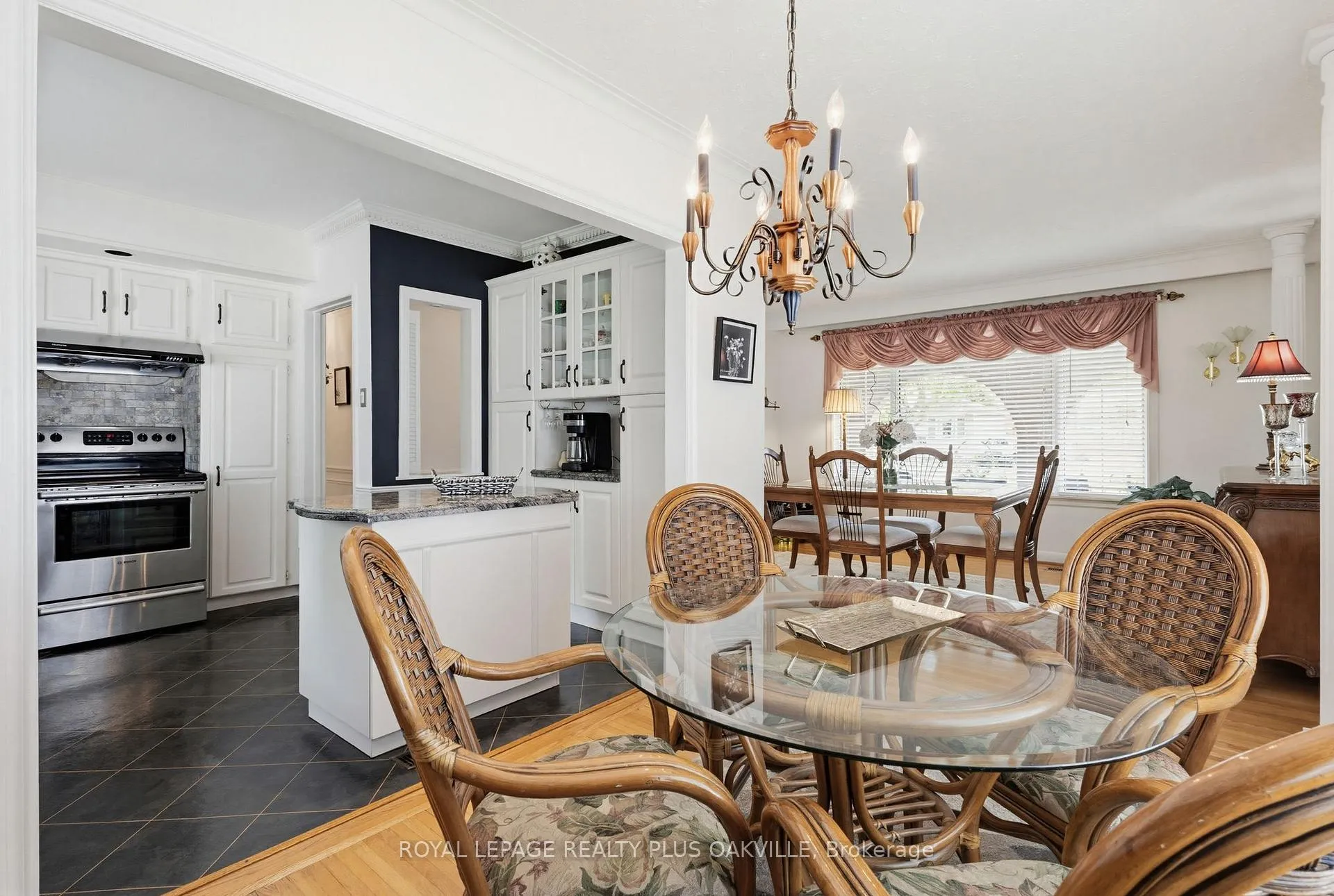 Photo 14 of 1310 Tansley Drive, Oakville, West — HOMEH