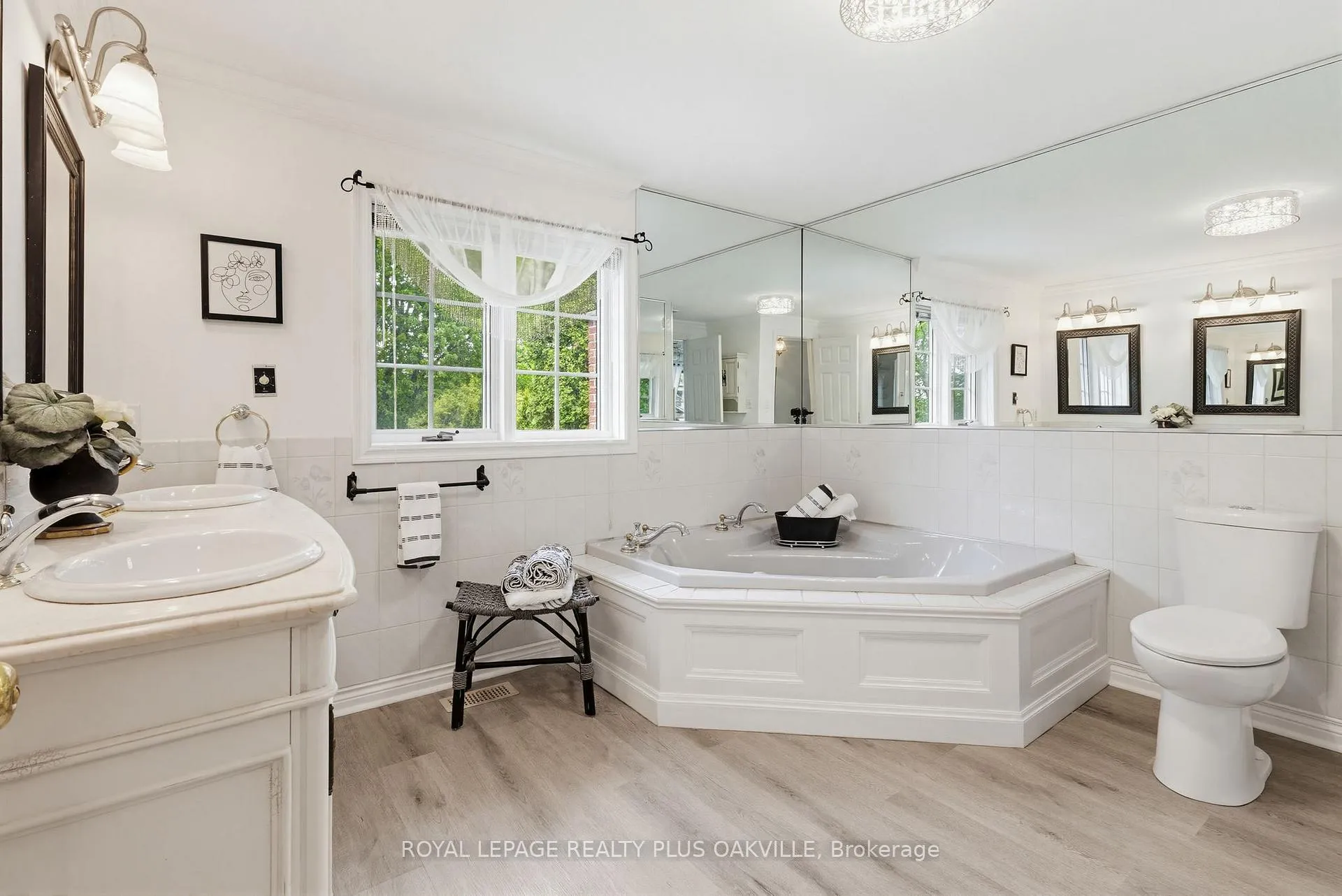 Photo 26 of 1310 Tansley Drive, Oakville, West — HOMEH