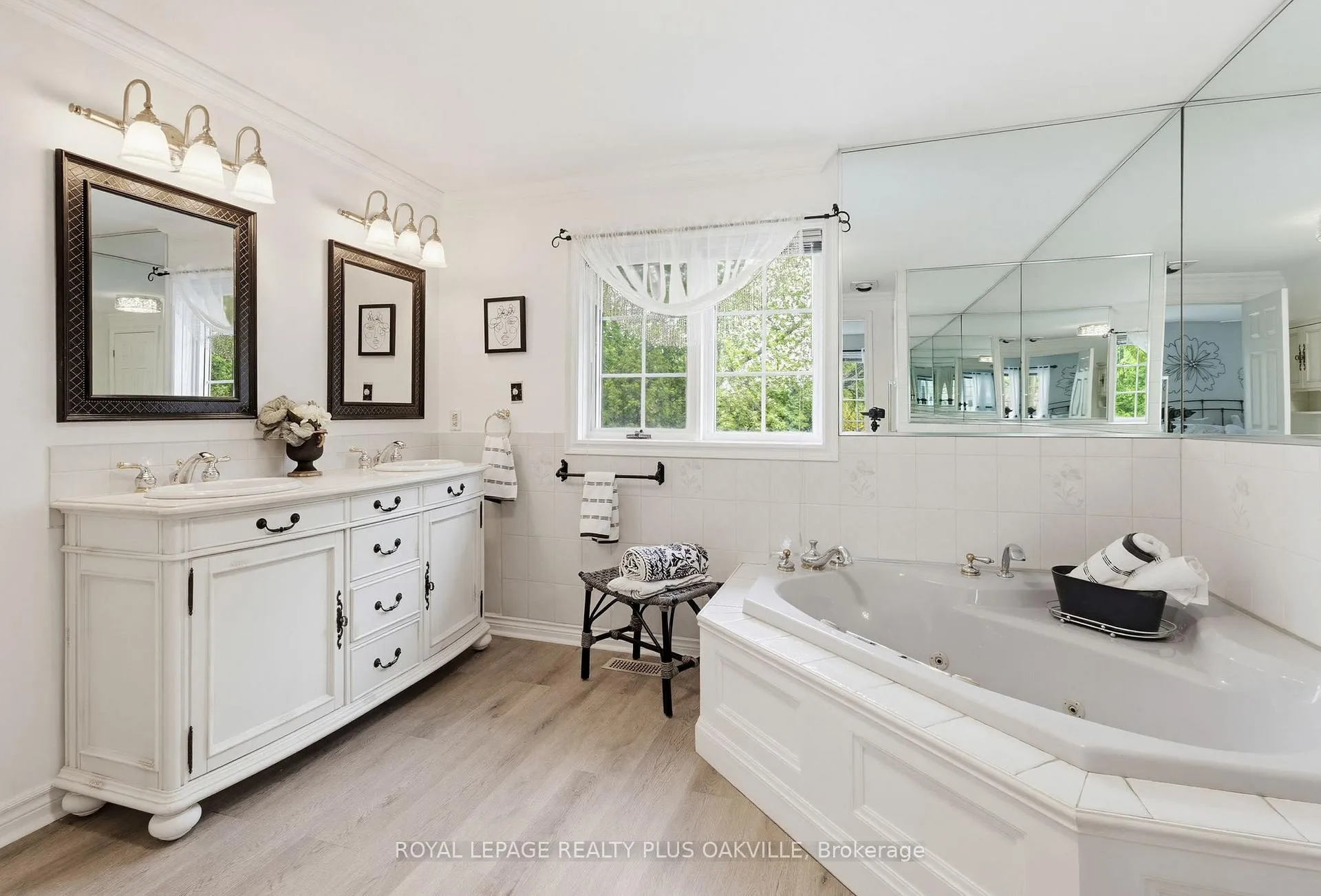 Photo 27 of 1310 Tansley Drive, Oakville, West — HOMEH