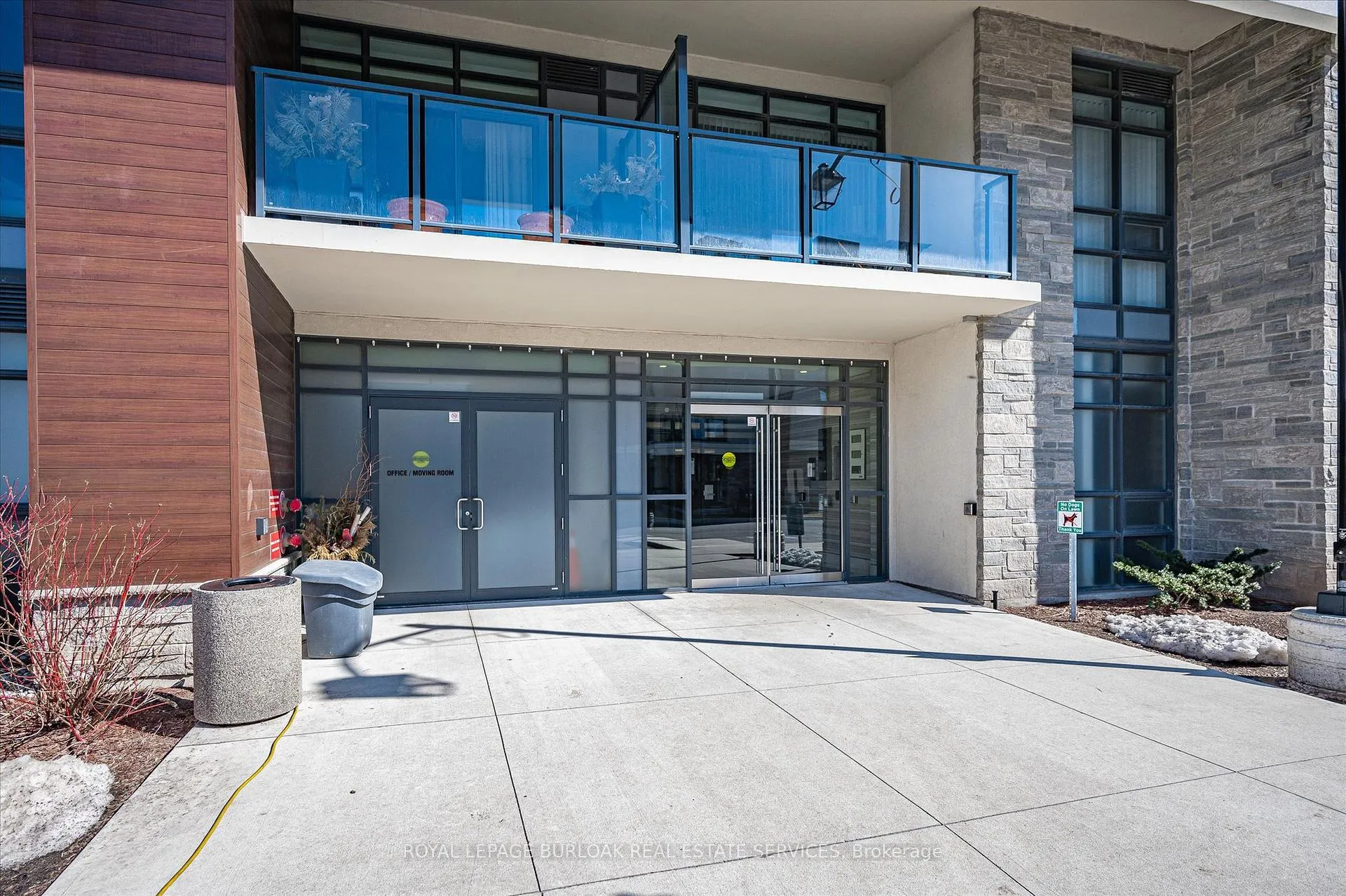 Photo 2 of Unit 606, 101 Shoreview Place, Hamilton, Lakeshore — HOMEH
