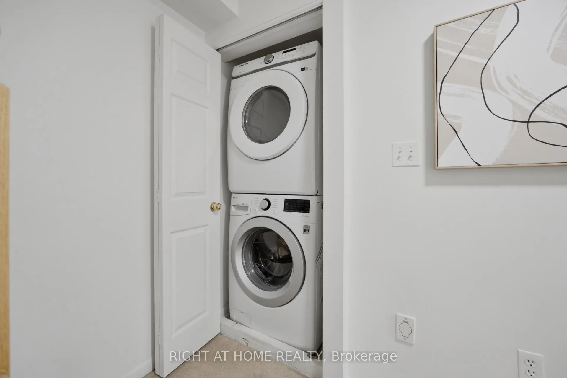Photo 18 of Unit 105, 1250 St.Martins Drive, Pickering, Bay Ridges — HOMEH