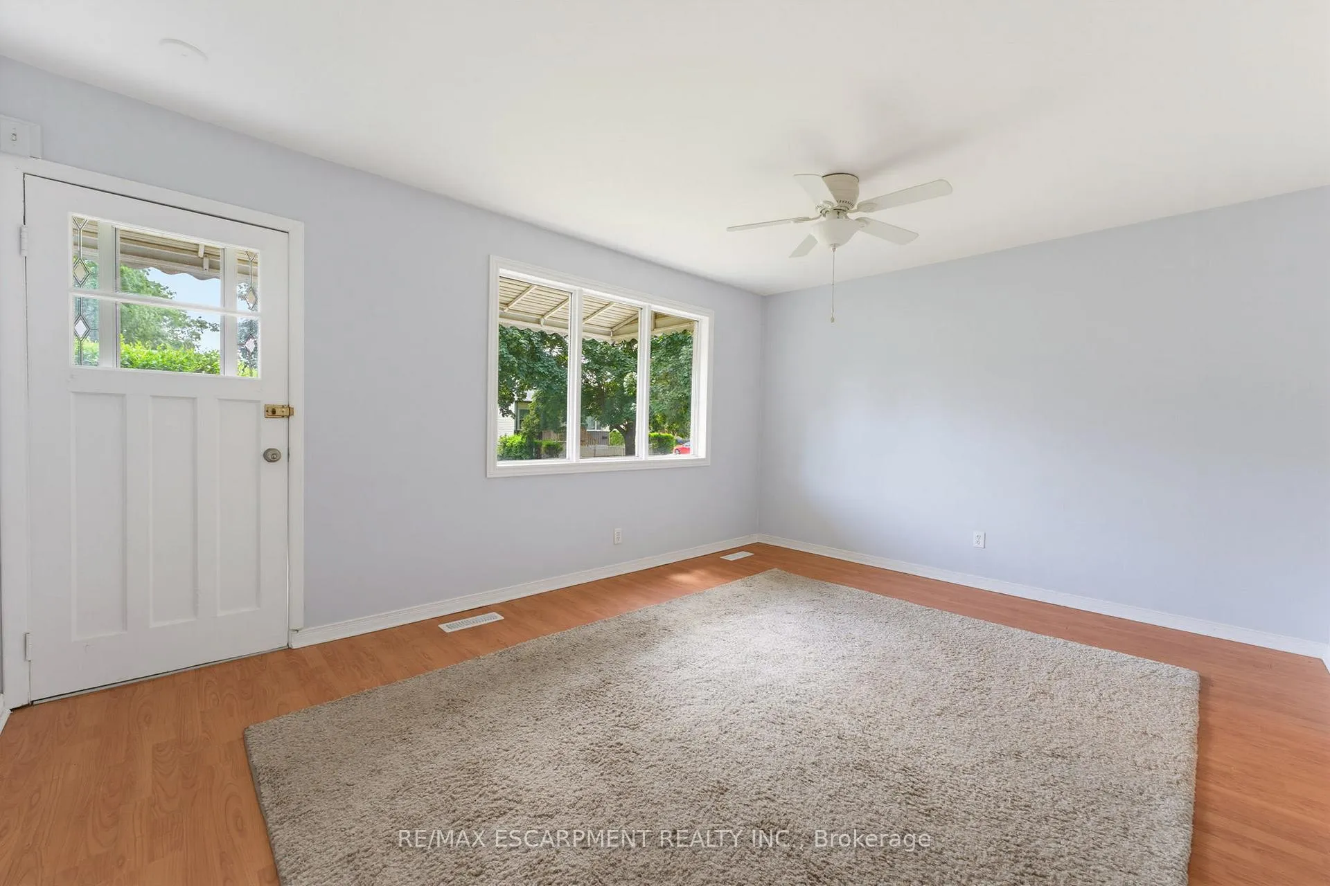 Photo 6 of 1 Byron Place, St. Catharines, Haig — HOMEH