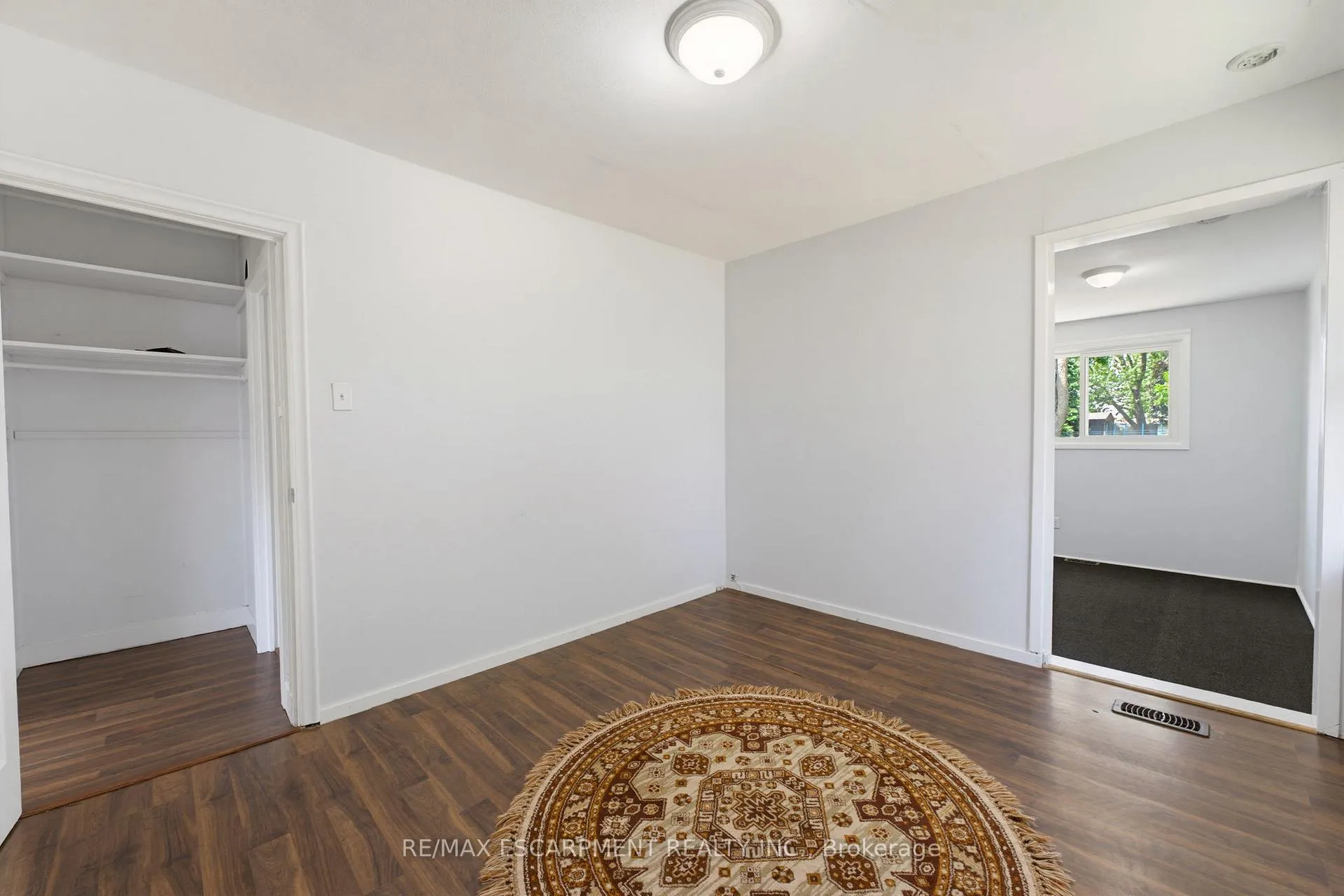 Photo 13 of 1 Byron Place, St. Catharines, Haig — HOMEH