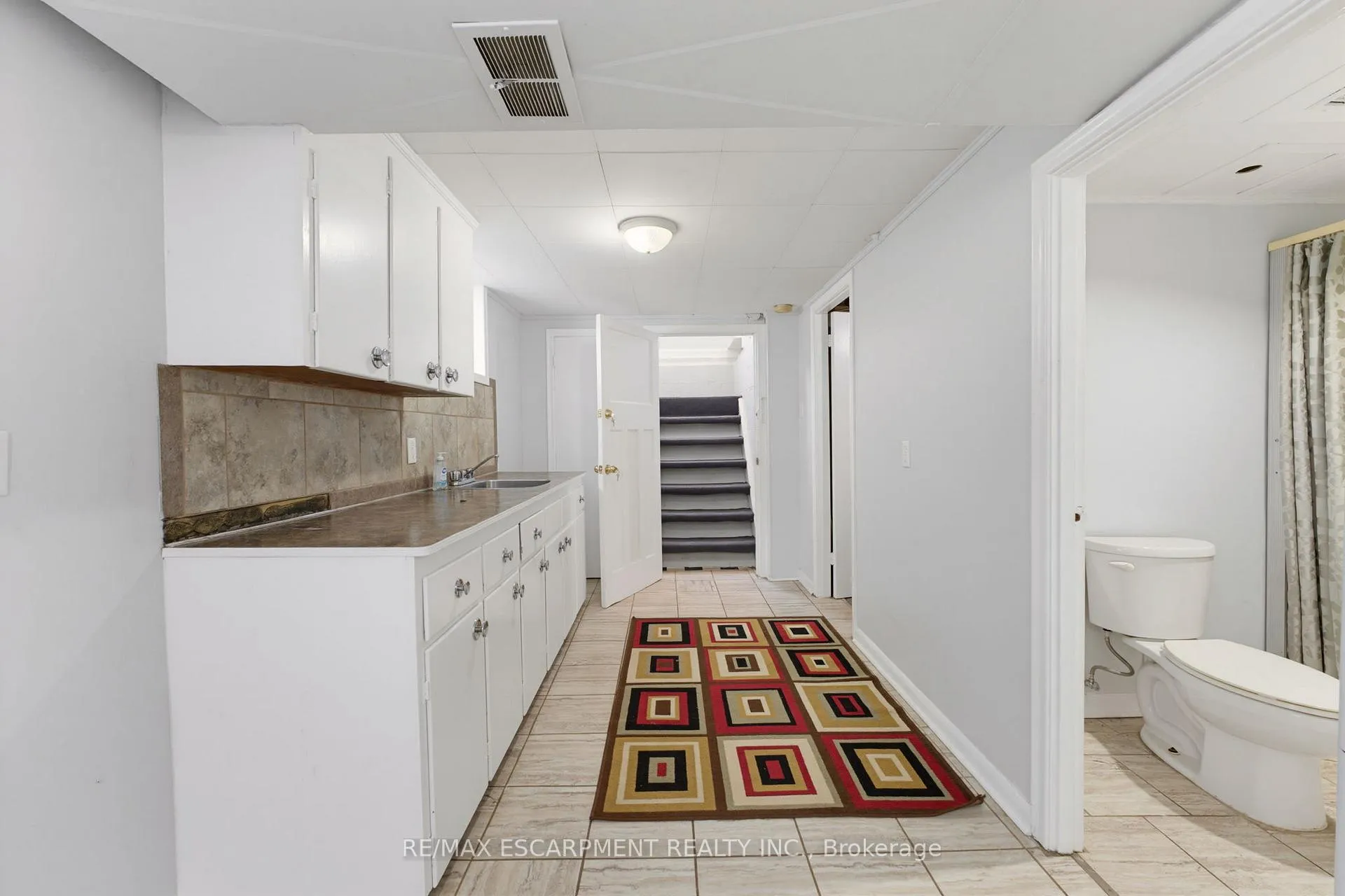 Photo 19 of 1 Byron Place, St. Catharines, Haig — HOMEH
