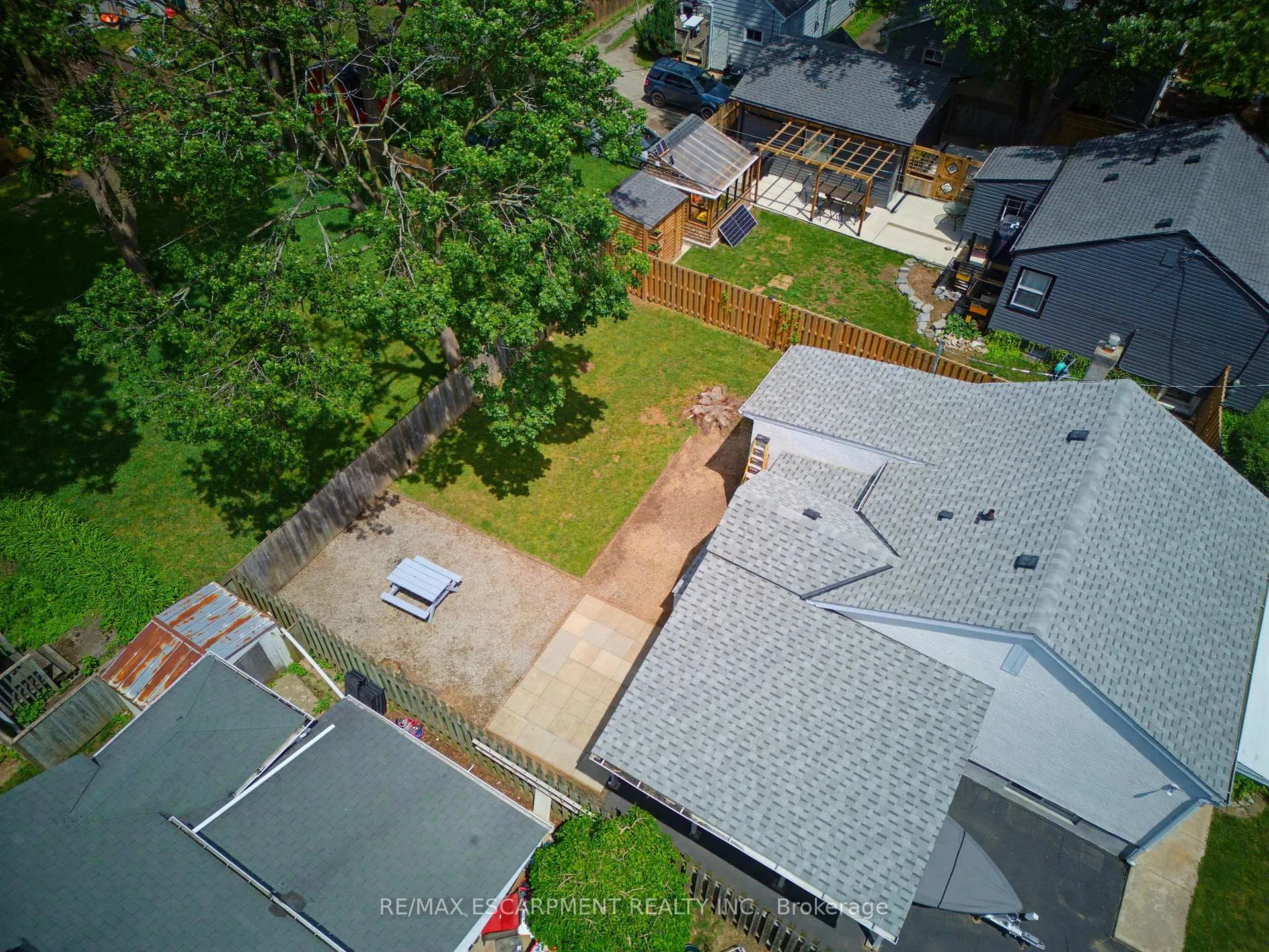 Photo 31 of 1 Byron Place, St. Catharines, Haig — HOMEH