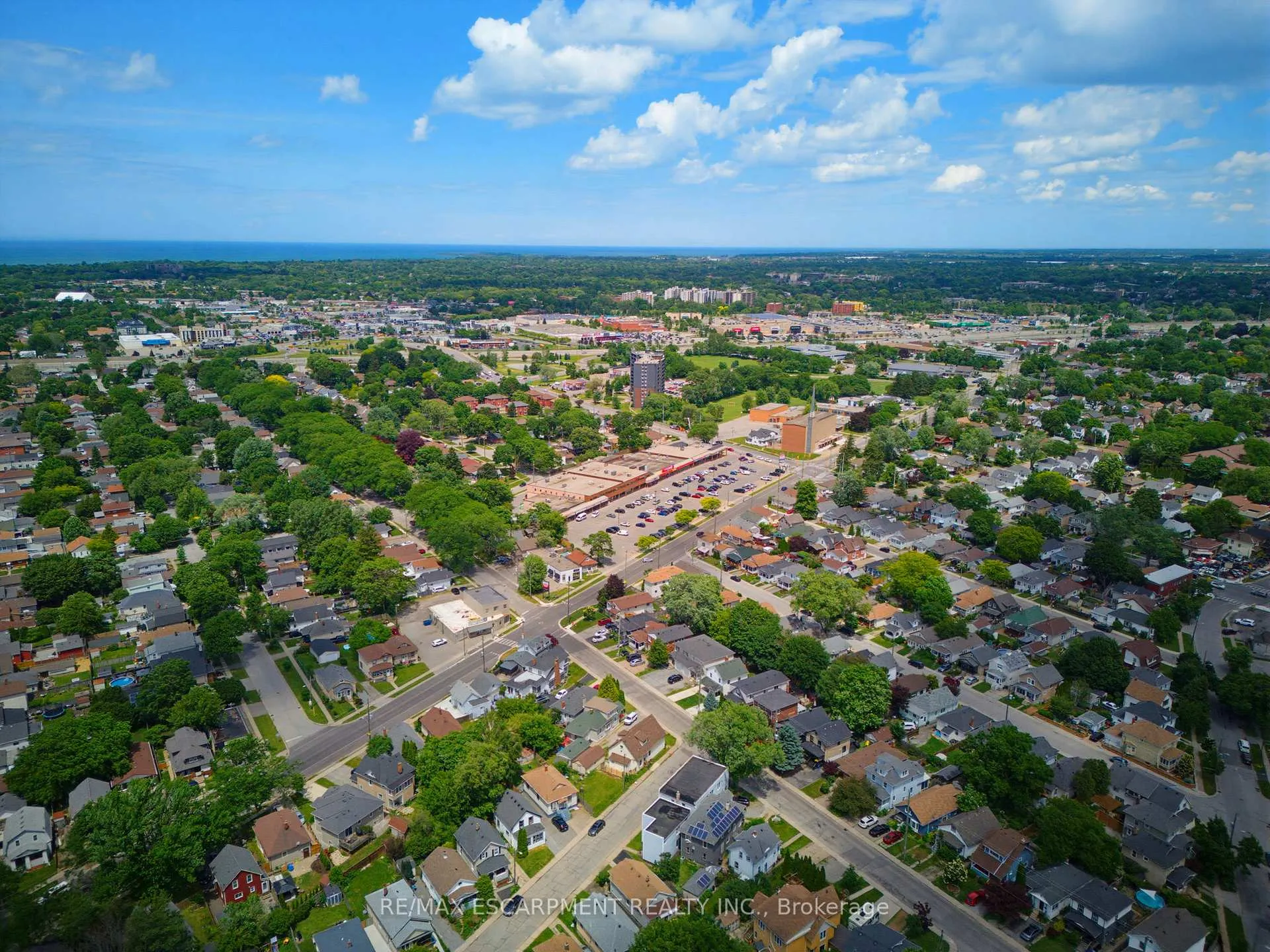 Photo 34 of 1 Byron Place, St. Catharines, Haig — HOMEH