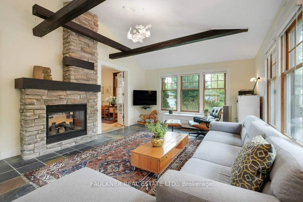 Photo 8 of 1485 Caton Street, Ottawa, Alta Vista/Faircrest Heights — HOMEH