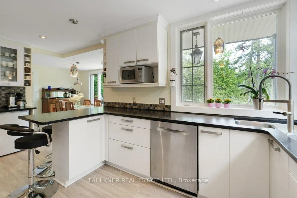 Photo 13 of 1485 Caton Street, Ottawa, Alta Vista/Faircrest Heights — HOMEH