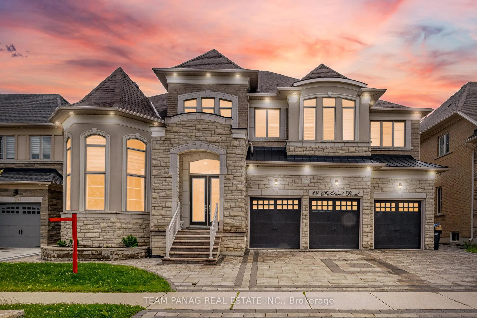 Front of 19 Falkland Road