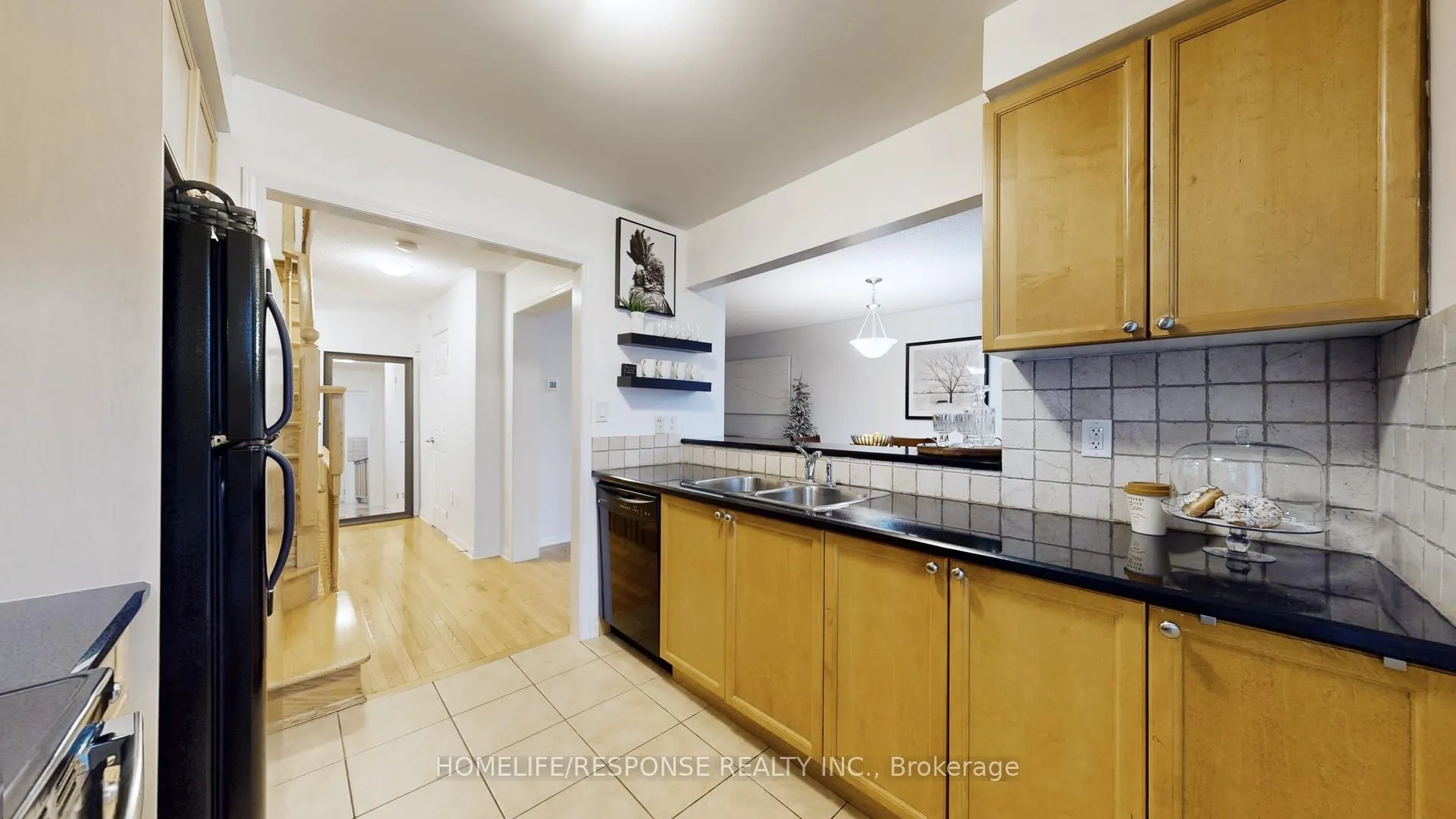 Photo 16 of 931 Deverell Place, Milton, Coates — HOMEH