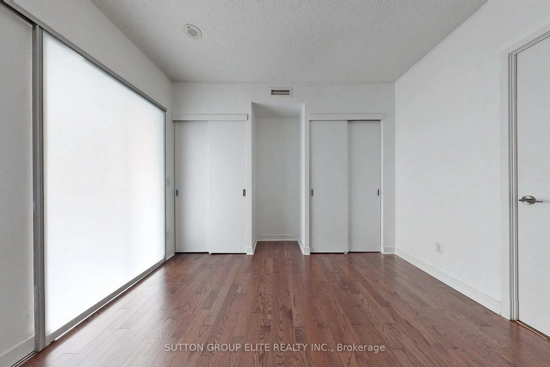 Photo 14 of Unit 2410, 110 Charles Street E, Toronto, Church-Yonge Corridor — HOMEH