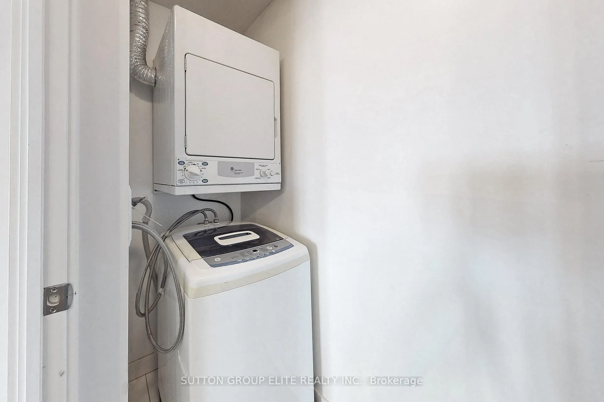 Photo 16 of Unit 2410, 110 Charles Street E, Toronto, Church-Yonge Corridor — HOMEH