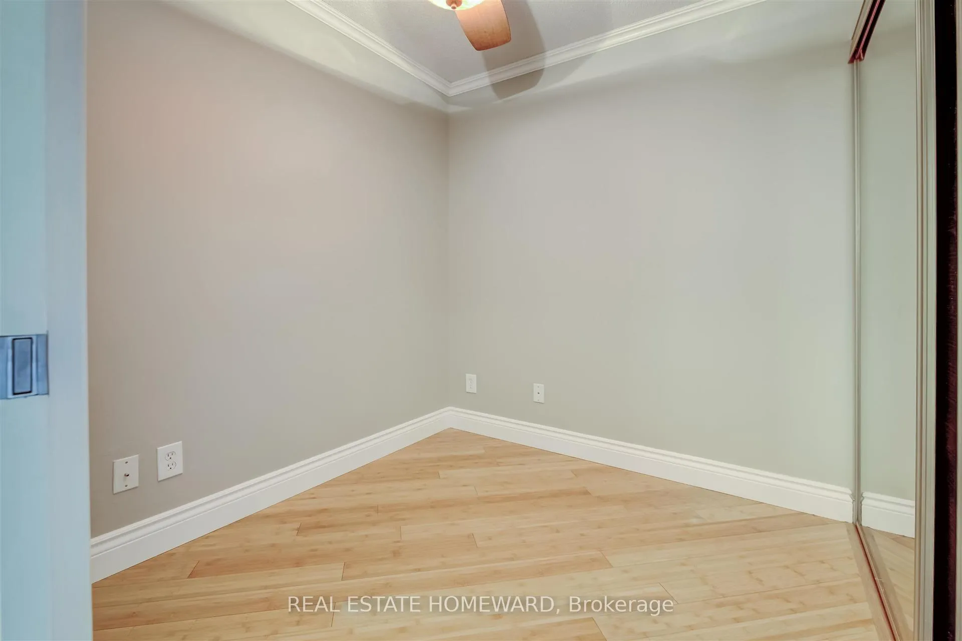 Photo 10 of Unit 513, 1733 Queen Street E, Toronto, The Beaches — HOMEH