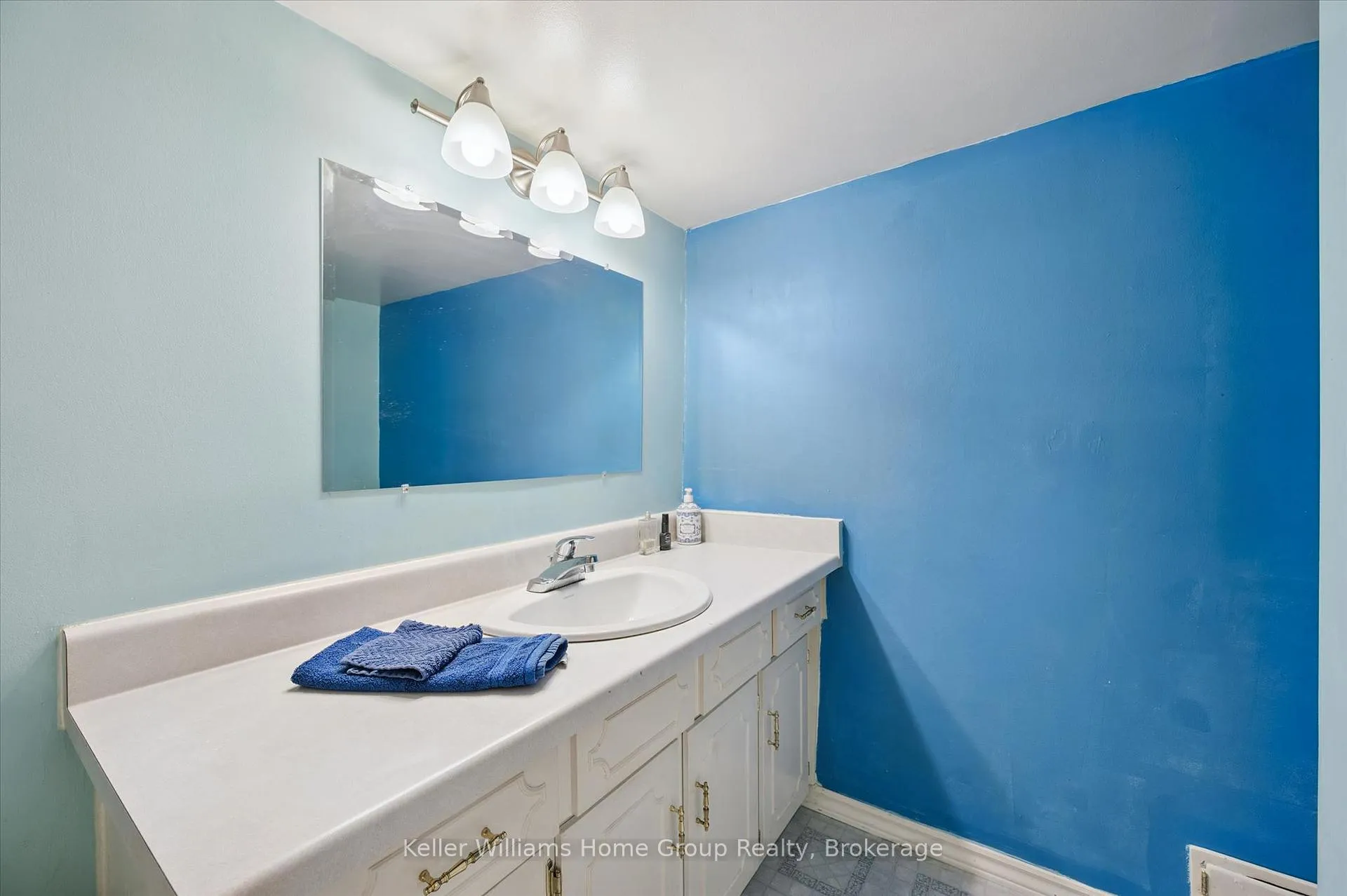 Photo 31 of 27 Omar Street, Guelph, Junction/Onward Willow — HOMEH