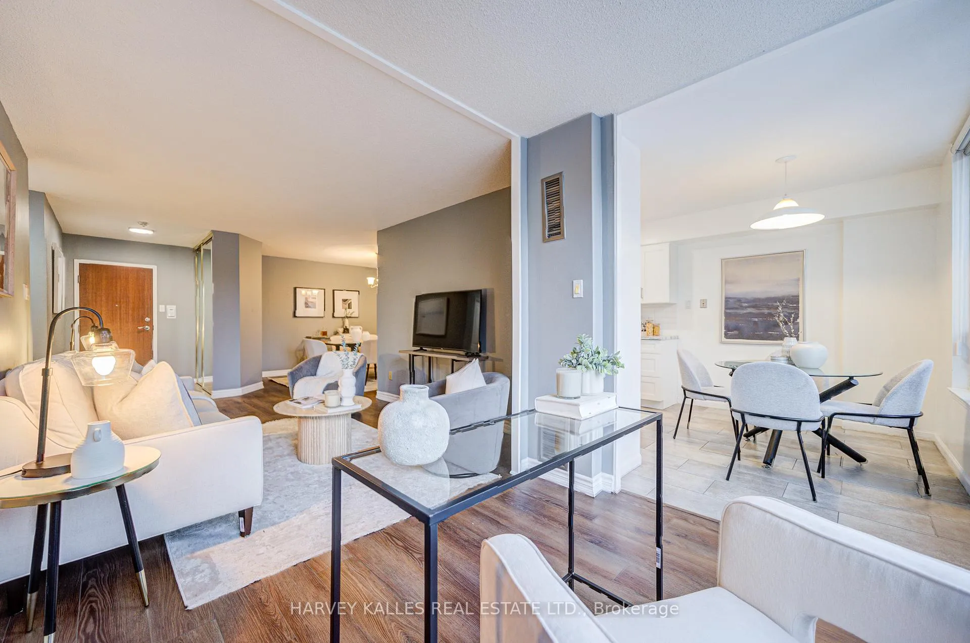 Photo 16 of Unit 212, 120 Promenade Circle, Vaughan, Brownridge — HOMEH