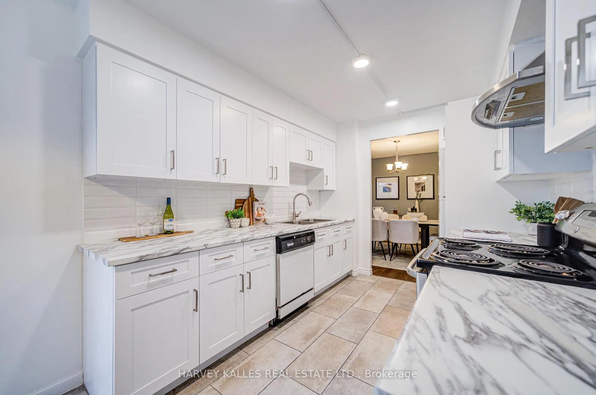 Photo 20 of Unit 212, 120 Promenade Circle, Vaughan, Brownridge — HOMEH