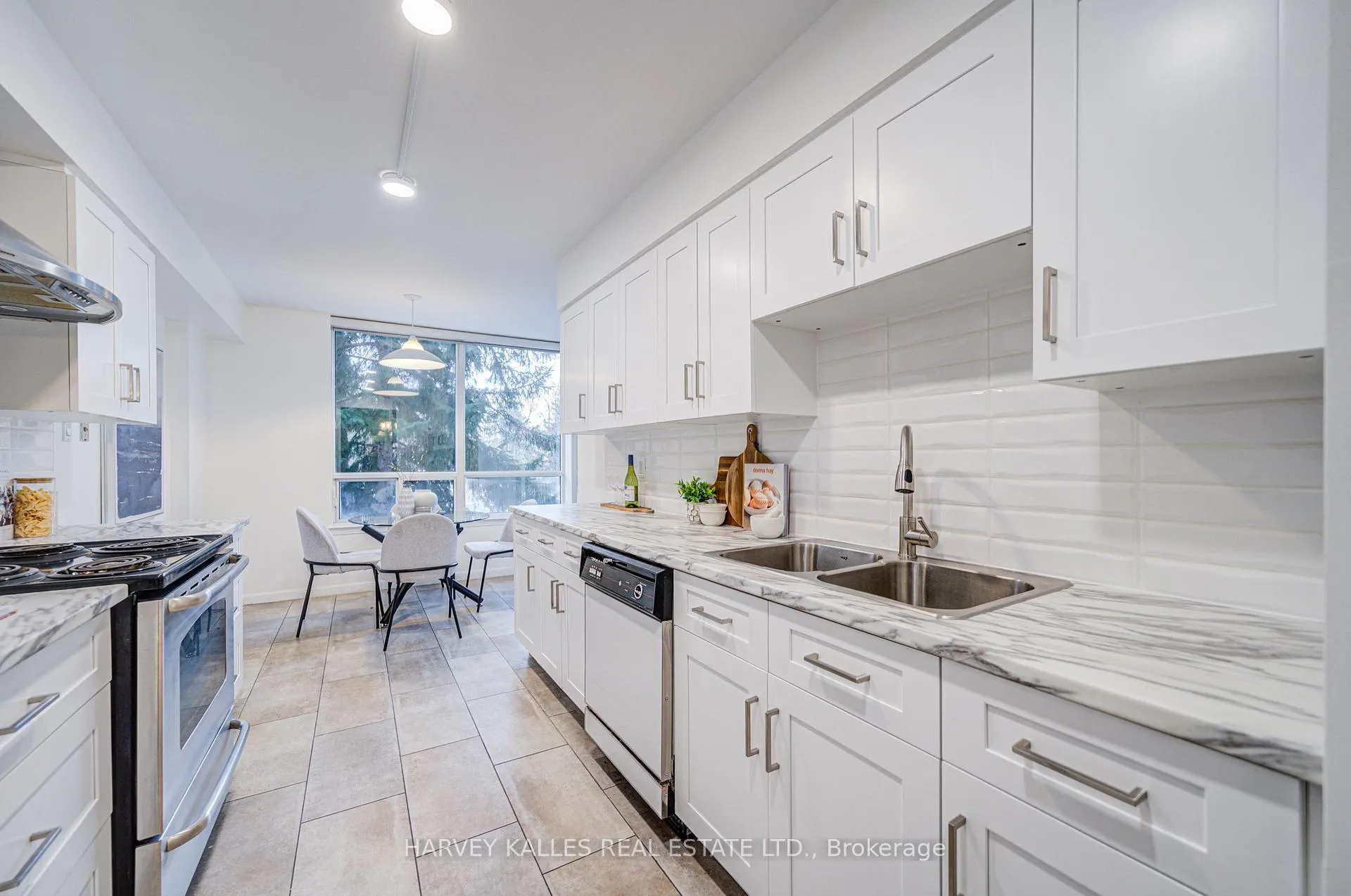 Photo 23 of Unit 212, 120 Promenade Circle, Vaughan, Brownridge — HOMEH