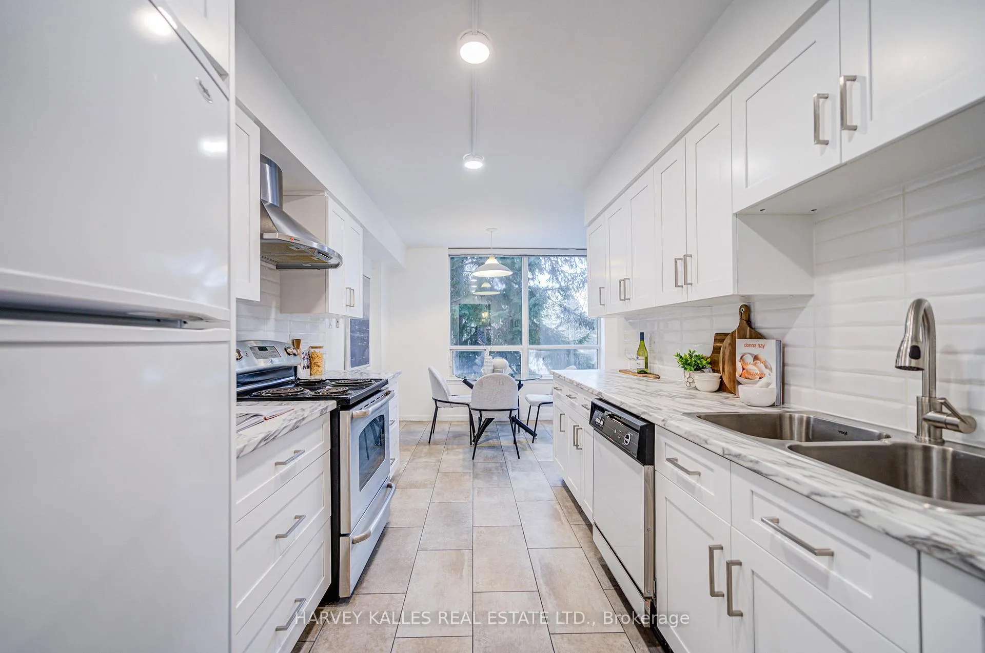Photo 24 of Unit 212, 120 Promenade Circle, Vaughan, Brownridge — HOMEH
