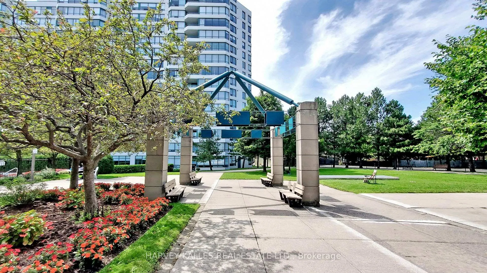 Photo 42 of Unit 212, 120 Promenade Circle, Vaughan, Brownridge — HOMEH