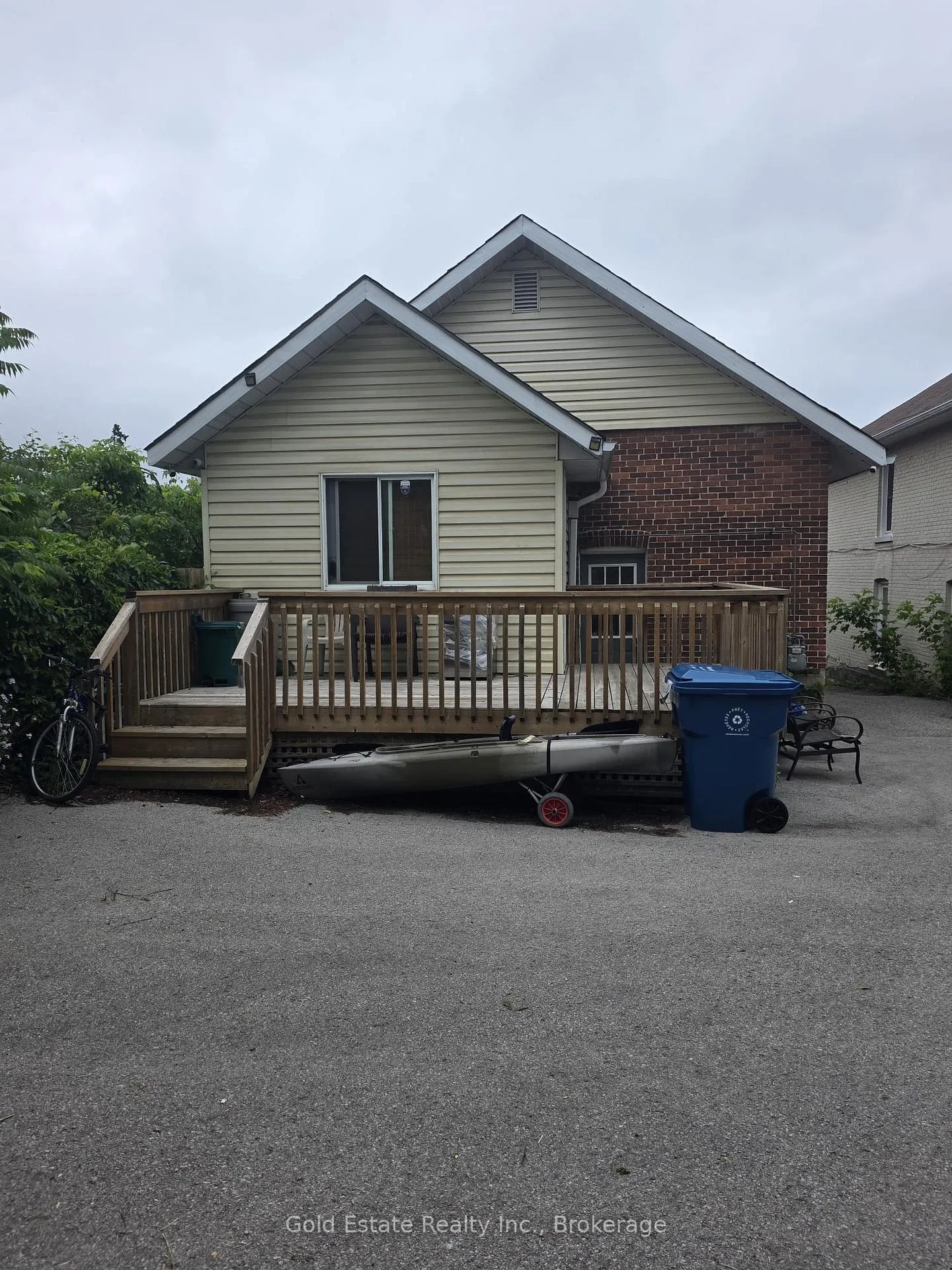 Photo 5 of 65 Front Street S, Orillia — HOMEH